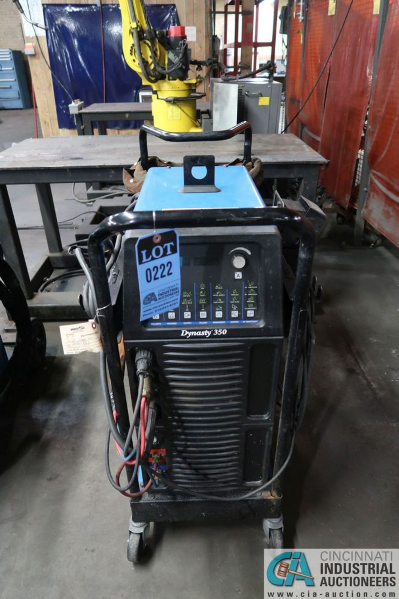 350 AMP MILLER MODEL DYNASTY 350 CART MOUNTED TIG WELDING POWER SOURCE; S/N MF06081L WITH LEADS