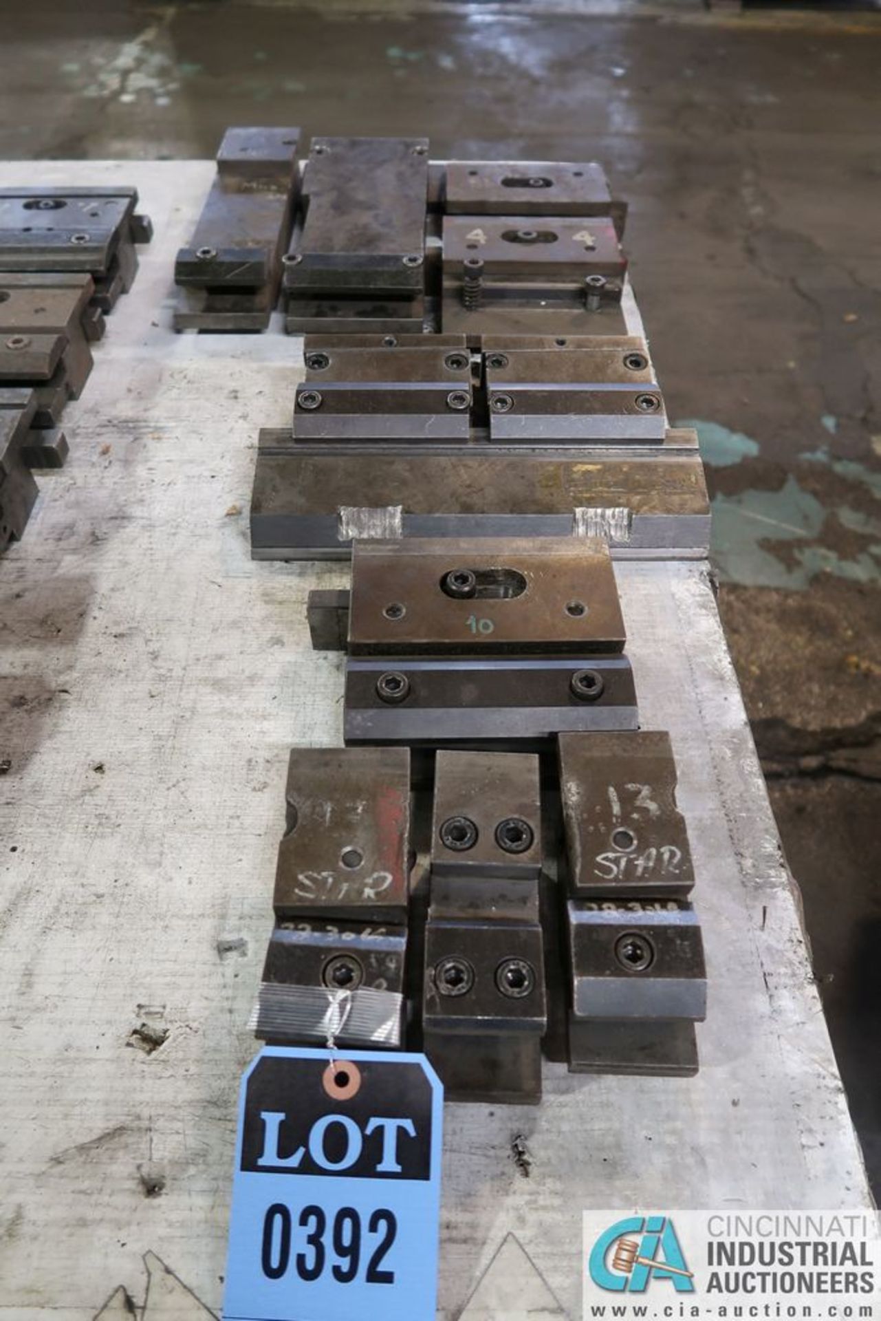 MISCELLANOUS SIZE PRESS BRAKE PUNCH HOLDERS