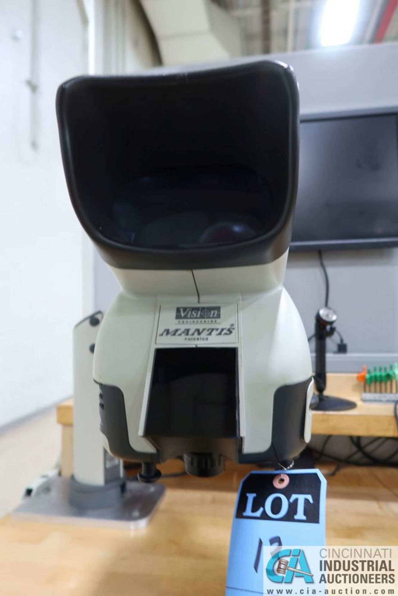 VISION ENGINEERING MODEL MANTIS STEREO MICROSCOPE - Image 4 of 4