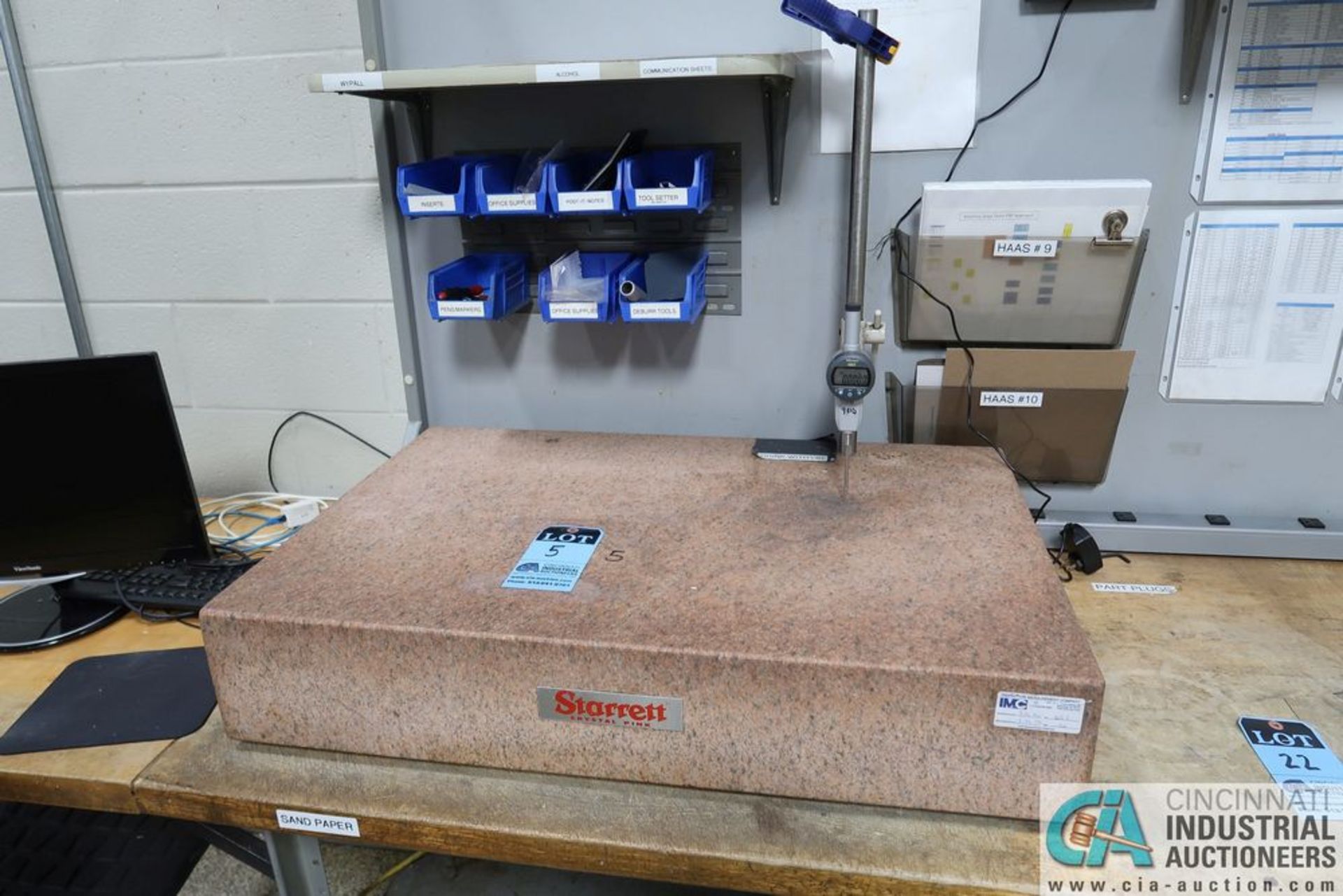 36" X 24" X 6" STARRETT GRANITE SURFACE PLATE WITH MITUTOYO ABSOLUTE DIGITAL INDICATOR