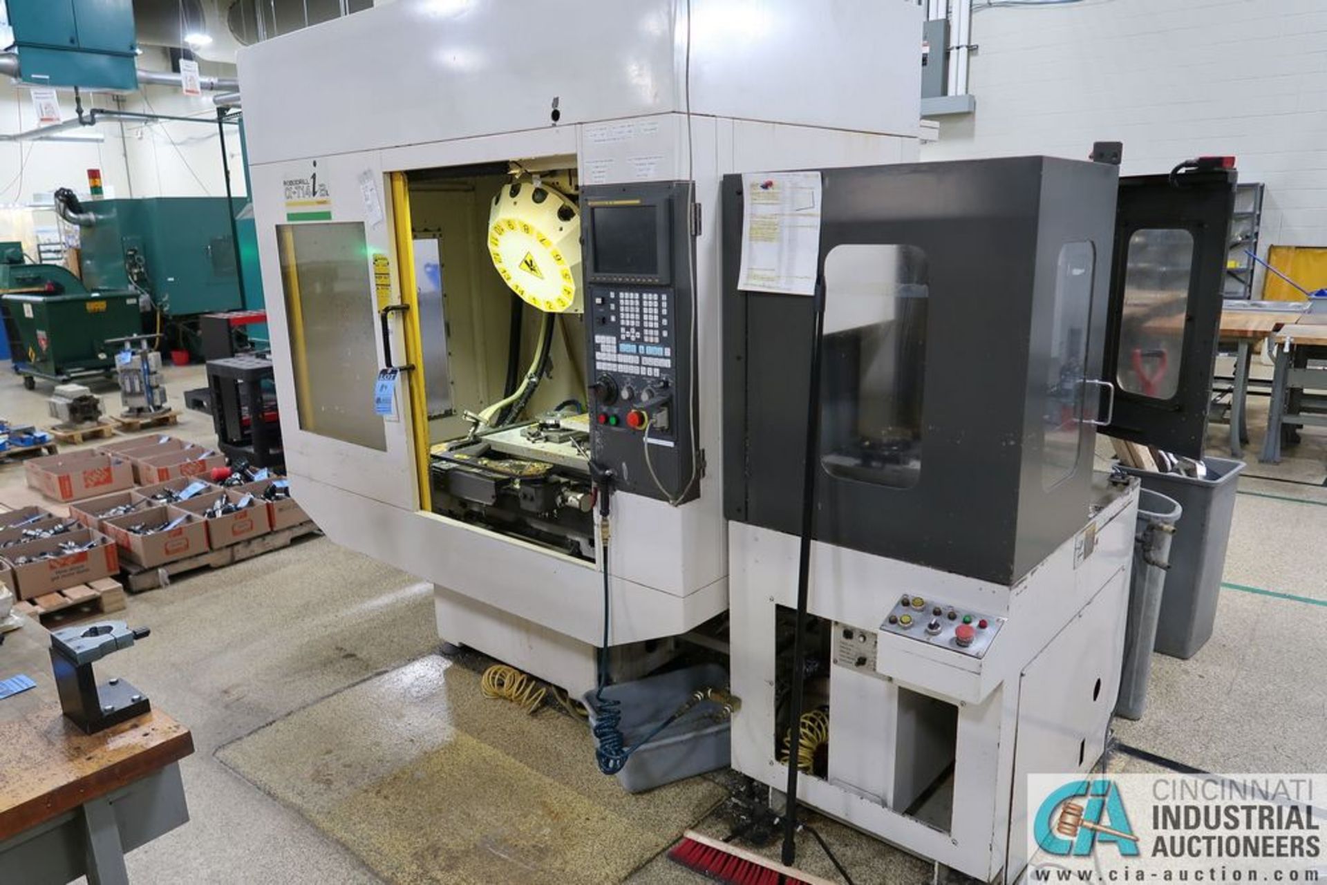 FANUC ROBODRILL T14IBL CNC DRILLING AND **Load out due Midway Machinery Movers $600.00