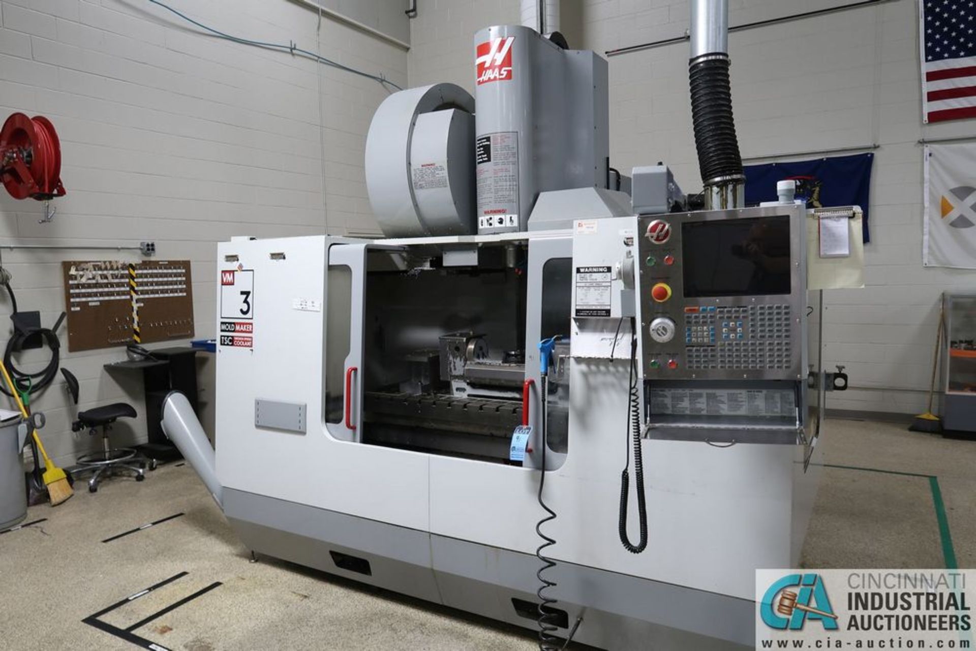 HAAS MODEL VM3 MOLD MAKER CNC VERTICAL MACHIN **Load out due Midway Machinery Movers $600.00