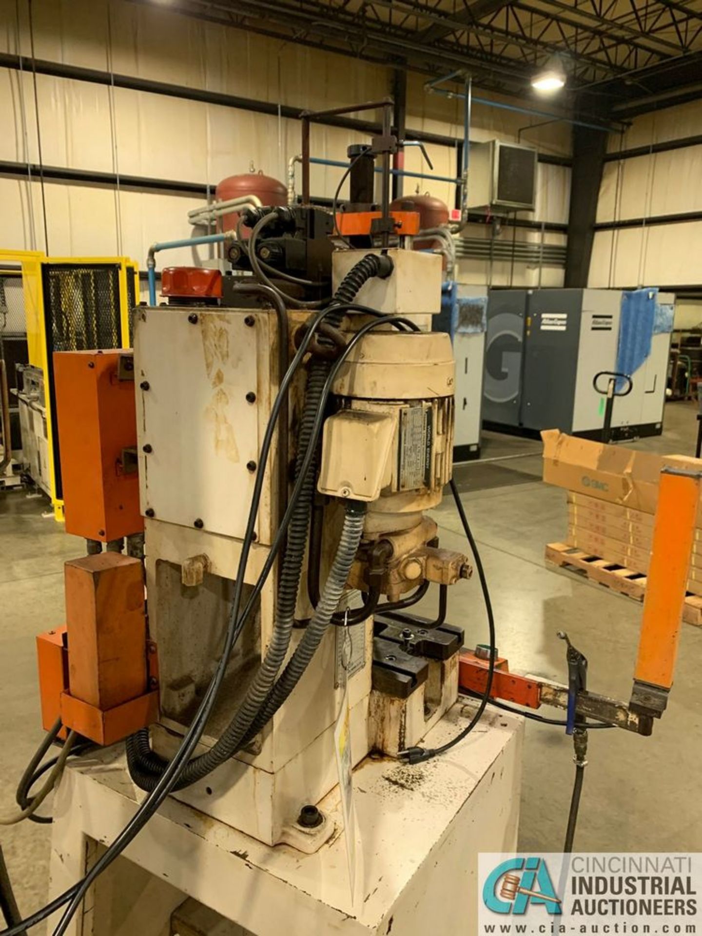 3 TON JAM MODEL HYP-305H HYDRAULIC PRESS; S/N 60569, 6" STROKE **Loading fee due Griner $150.00 - Image 4 of 4