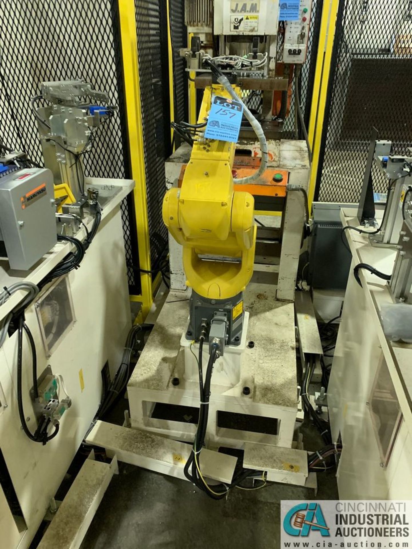 FANUC LR-MATE 200iD ROBOT W/ R30-iB CONTROL; S/N R18800211, PENDANT CONTROL (NEW 2018) **Loading Fee - Image 5 of 10