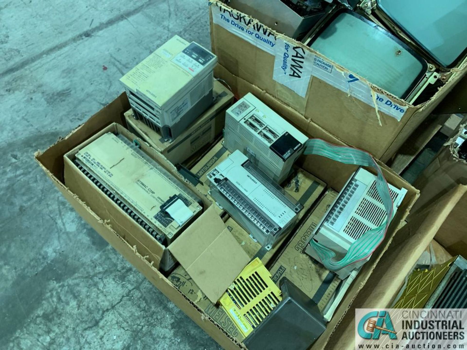 (SKID) MECTRON PARTS - FANUC DRIVES, MITSUBISHI CONTROLLERS AND MONITORS - Image 7 of 8