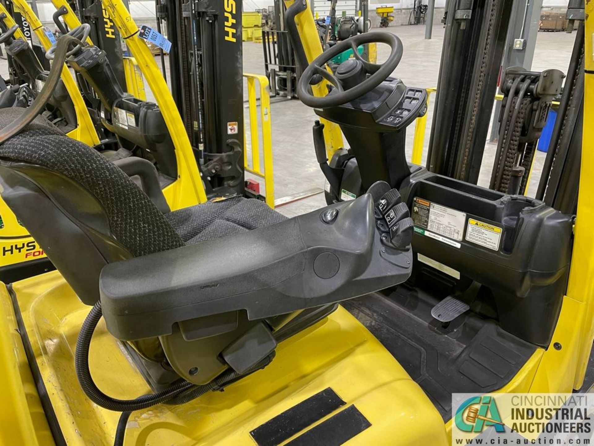 2018 / 5,000 LB. HYSTER MODEL S50FT LP GAS CUSHION TIRE LIFT TRUCK; S/N H187V04681, 3-STAGE MAST, - Image 5 of 8