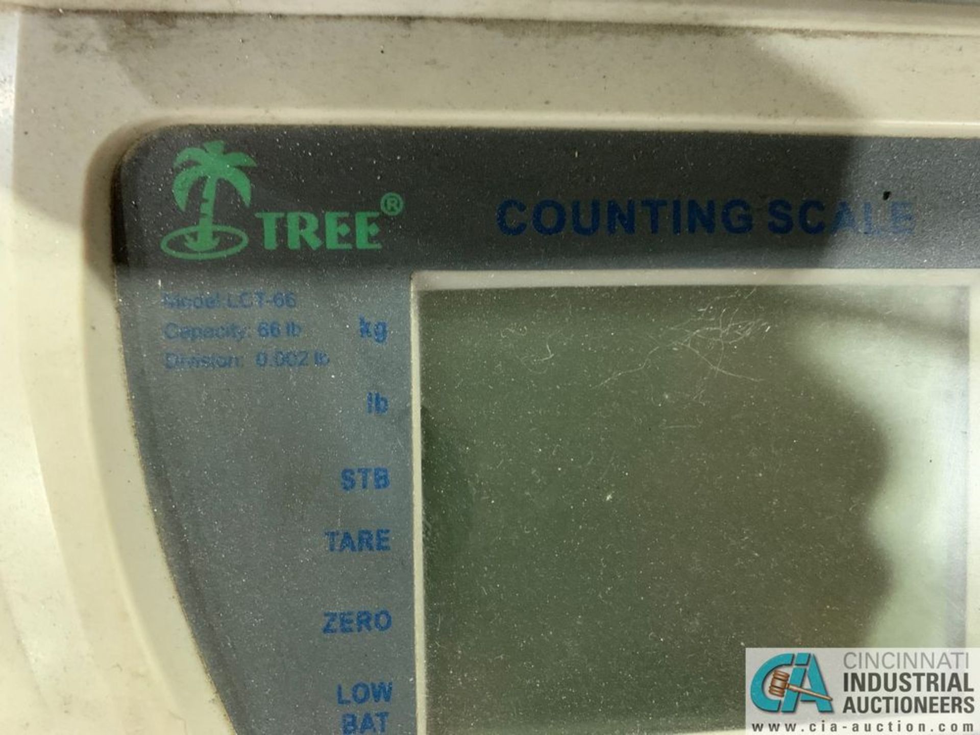 60 LB. TREE ELECTRONIC COUNTING SCALE - Image 2 of 2