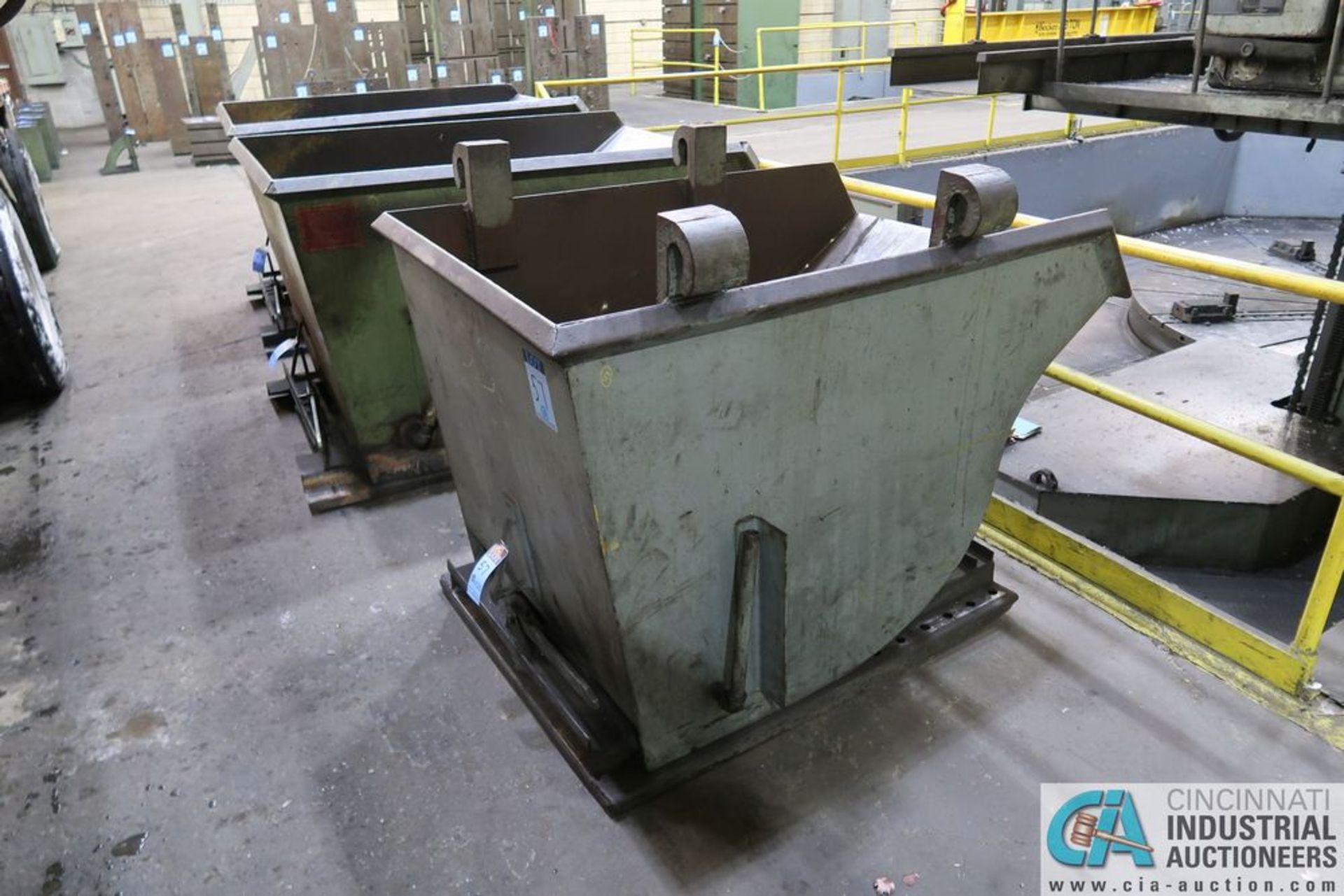 1-1/2 CUBIC YARD SELF DUMPING HOPPER