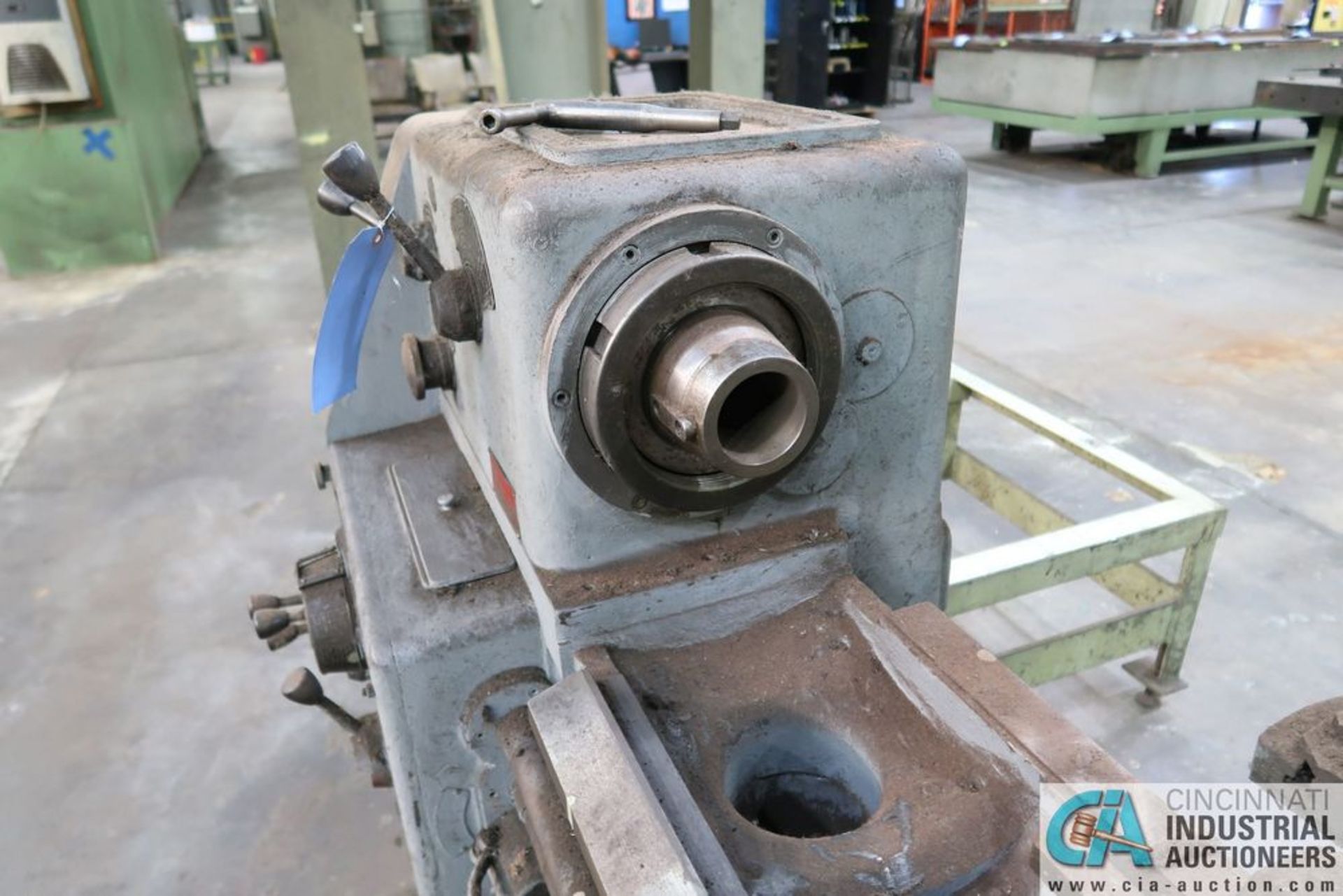 14" X 68' HERCULES AJAX LATHE, 25-1,500 RPM, 2" SPINDLE HOLE, TAPER CHUCK, TAILSTOCK - Image 4 of 8