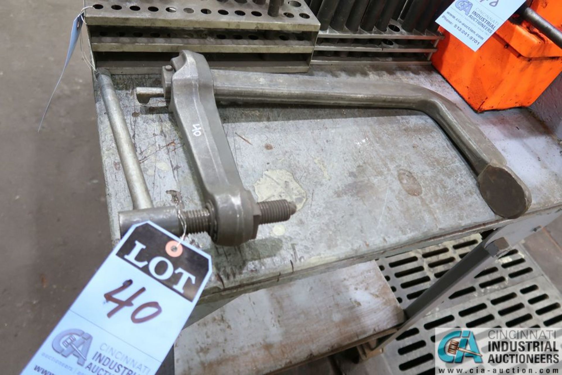 (LOT) 14" KWIK CLAMP, (2) SETS TRANFER PUNCHES AND MAGNET *NOT WORKING* - Image 2 of 4