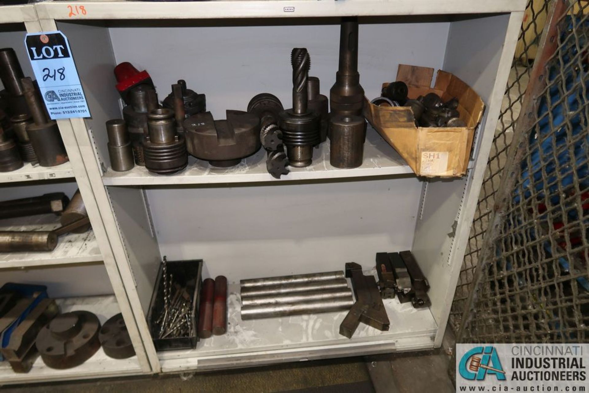 (LOT) SHELVING WITH ASSORTED TOOLING, TAPS, FLY CUTTER, TOOL HOLDERS AND OTHER - Image 5 of 5