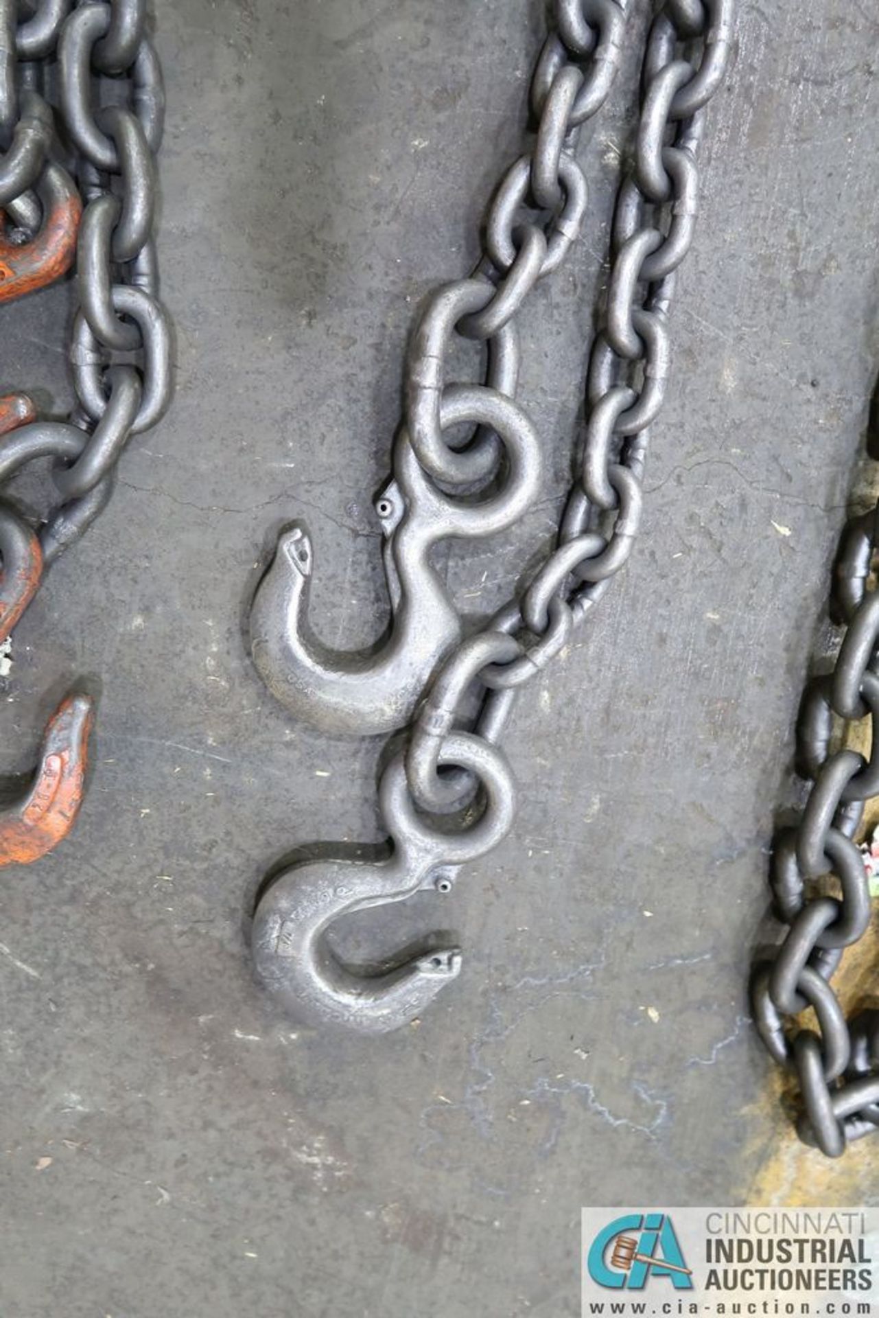 28' 2-HOOK LIFTING CHAIN - Image 3 of 3