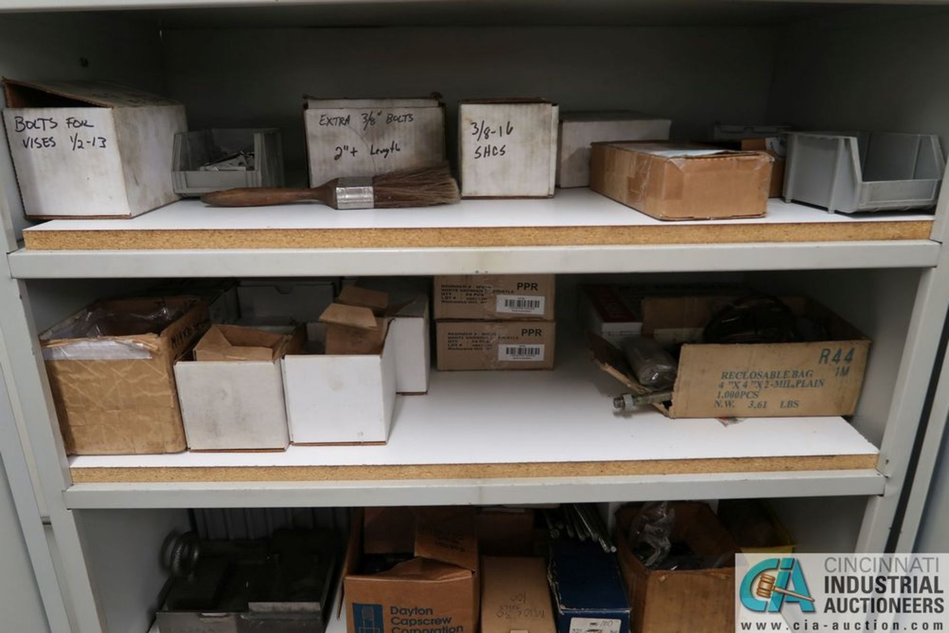 (LOT) MISCELLANEOUS HARDWARE AND SHOP SUPPLIES WITH STORAGE CABINET - Image 12 of 12