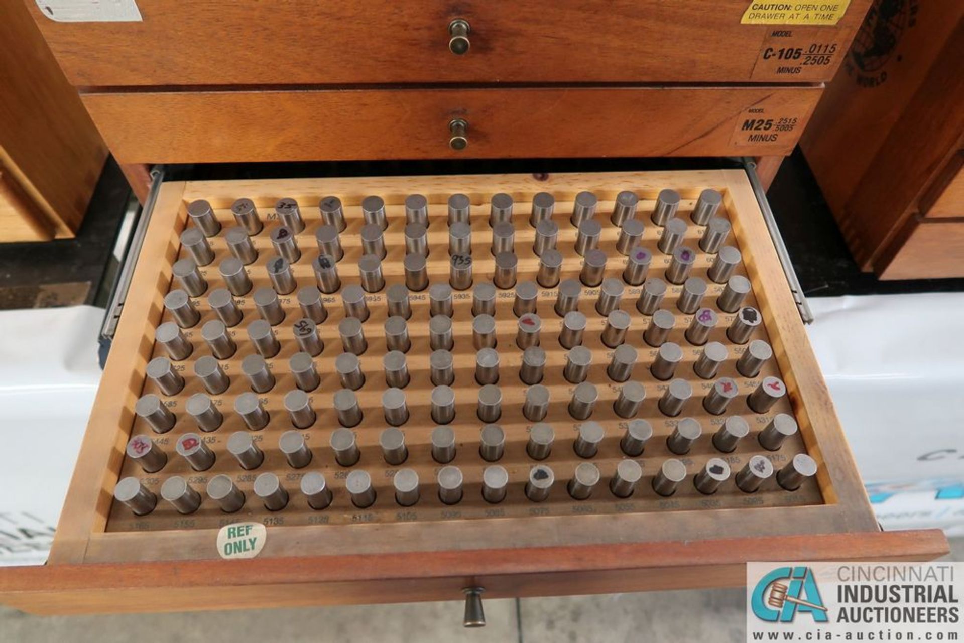 .7505" - .0115" PIN GAGE WITH FOUR-DRAWER WOOD CABINET - Image 7 of 9