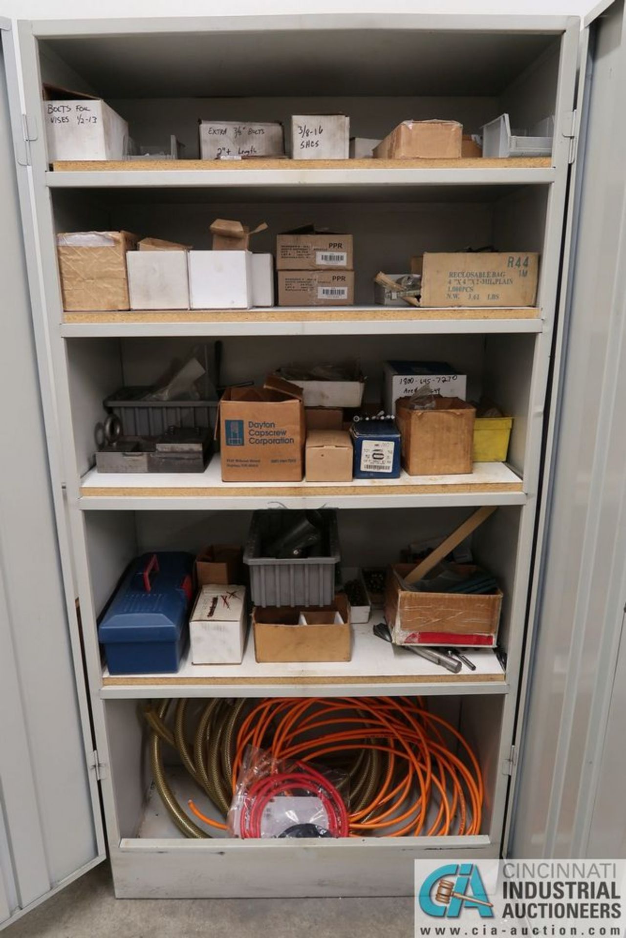 (LOT) MISCELLANEOUS HARDWARE AND SHOP SUPPLIES WITH STORAGE CABINET - Image 3 of 12