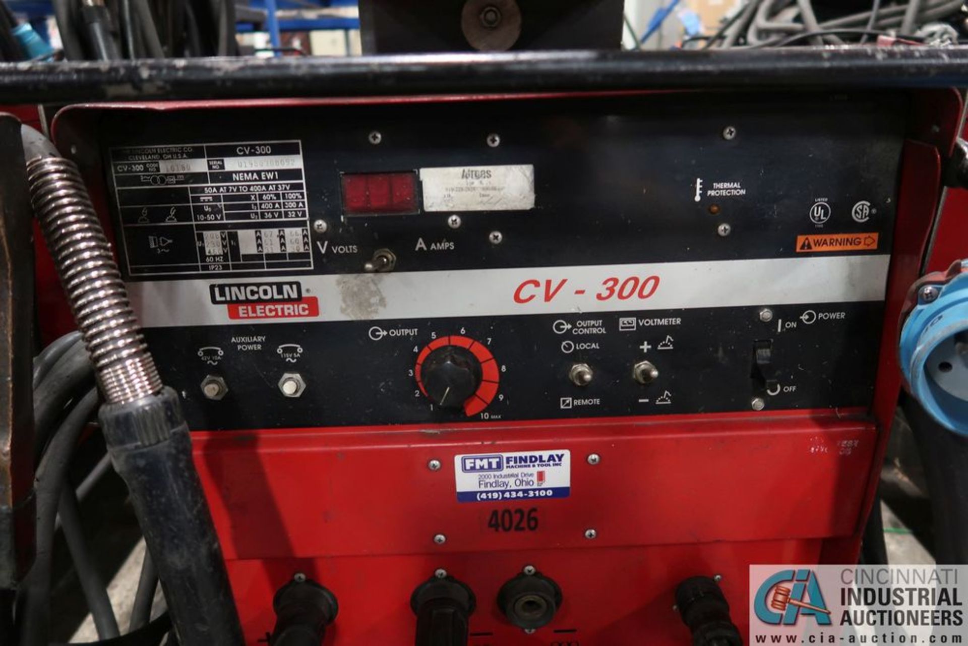 300 AMP LINCOLN CV-300 WELDER; S/N U1980308092, WITH LINCOLN LN-7 WIRE FEED - Image 3 of 7