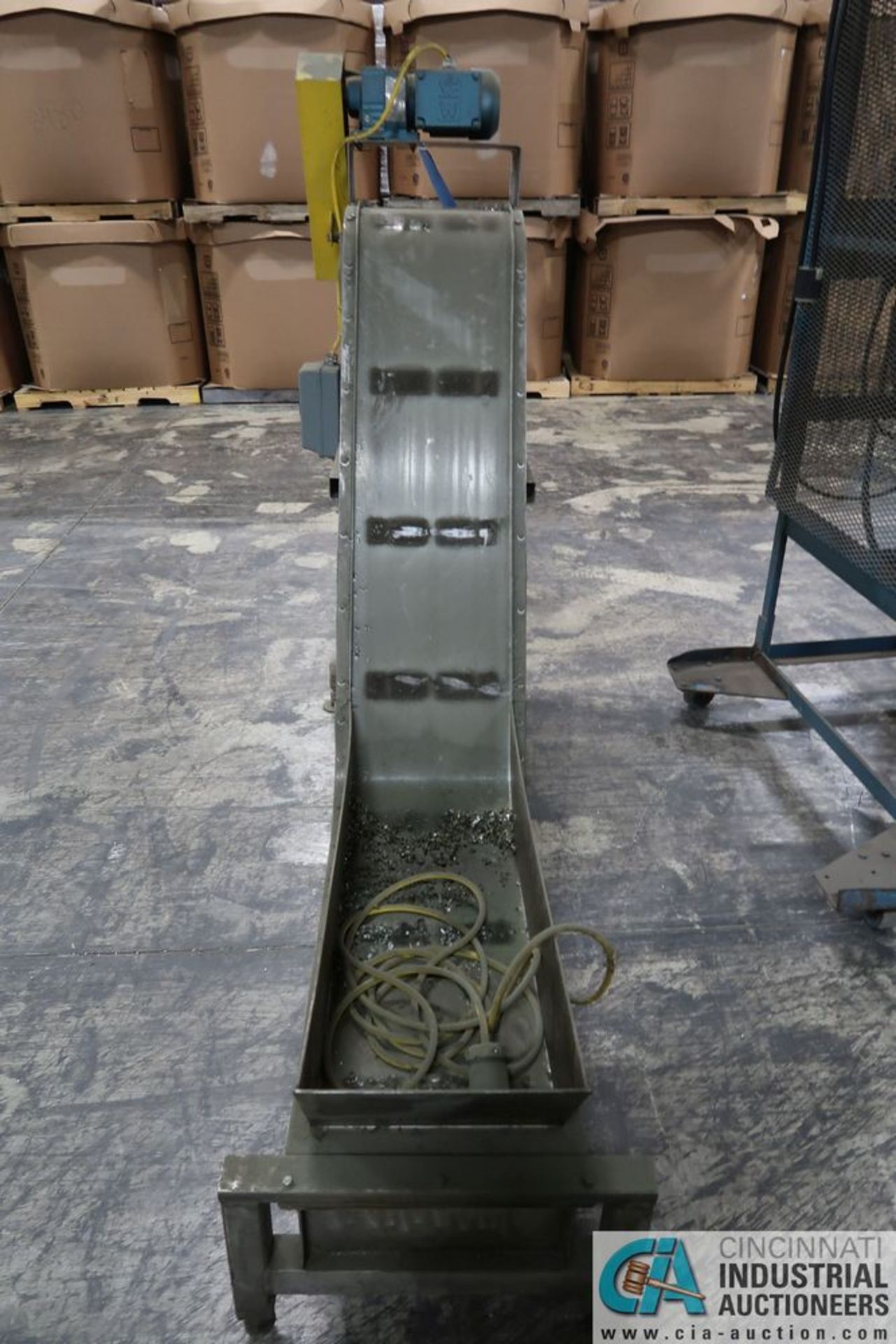 13" WIDE MAGNETIZED INCLINE CONVEYOR - Image 2 of 3