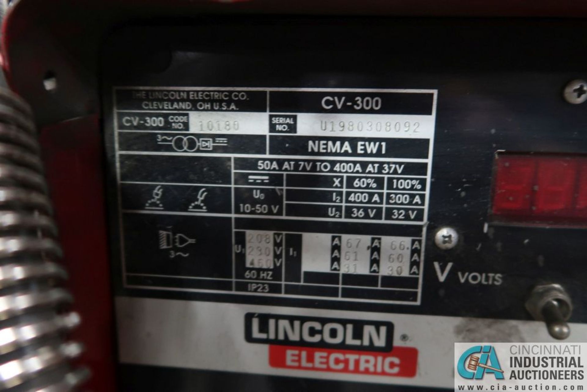 300 AMP LINCOLN CV-300 WELDER; S/N U1980308092, WITH LINCOLN LN-7 WIRE FEED - Image 4 of 7