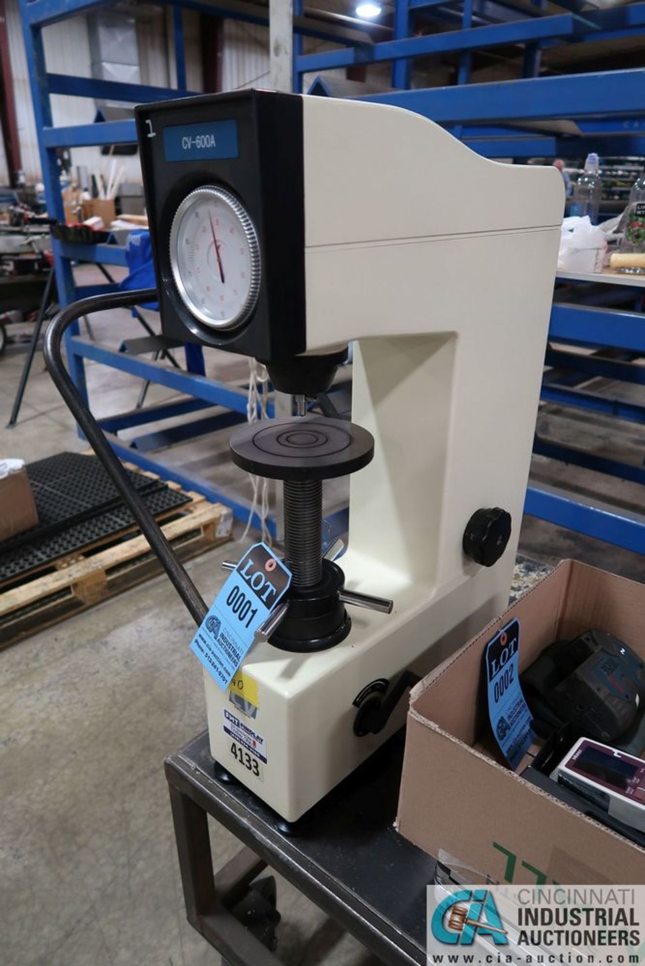 CV INSTRUMENTS MODEL CV-600A ROCKWELL HARDNESS TESTER; S/N 15227, WITH CASE AND EXTRA BLOCKS - Image 2 of 6