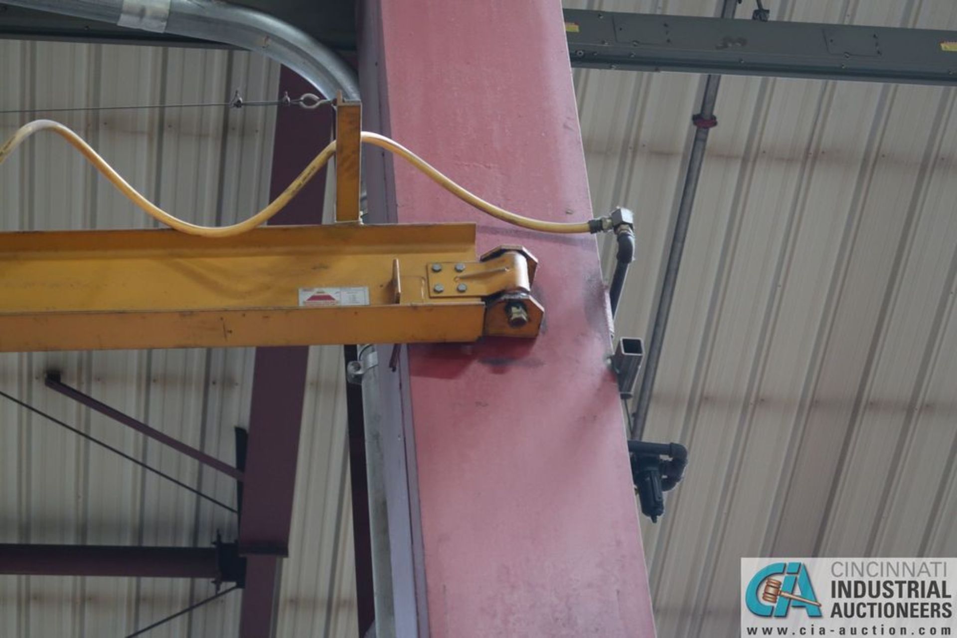 1 TON X 20' ARM NATIONAL CRANE COLUMN MOUNTED JIB CRANE W/ 1 TON BUDGIT PNEUMATIC CHAIN HOIST*Fee Du - Image 5 of 5