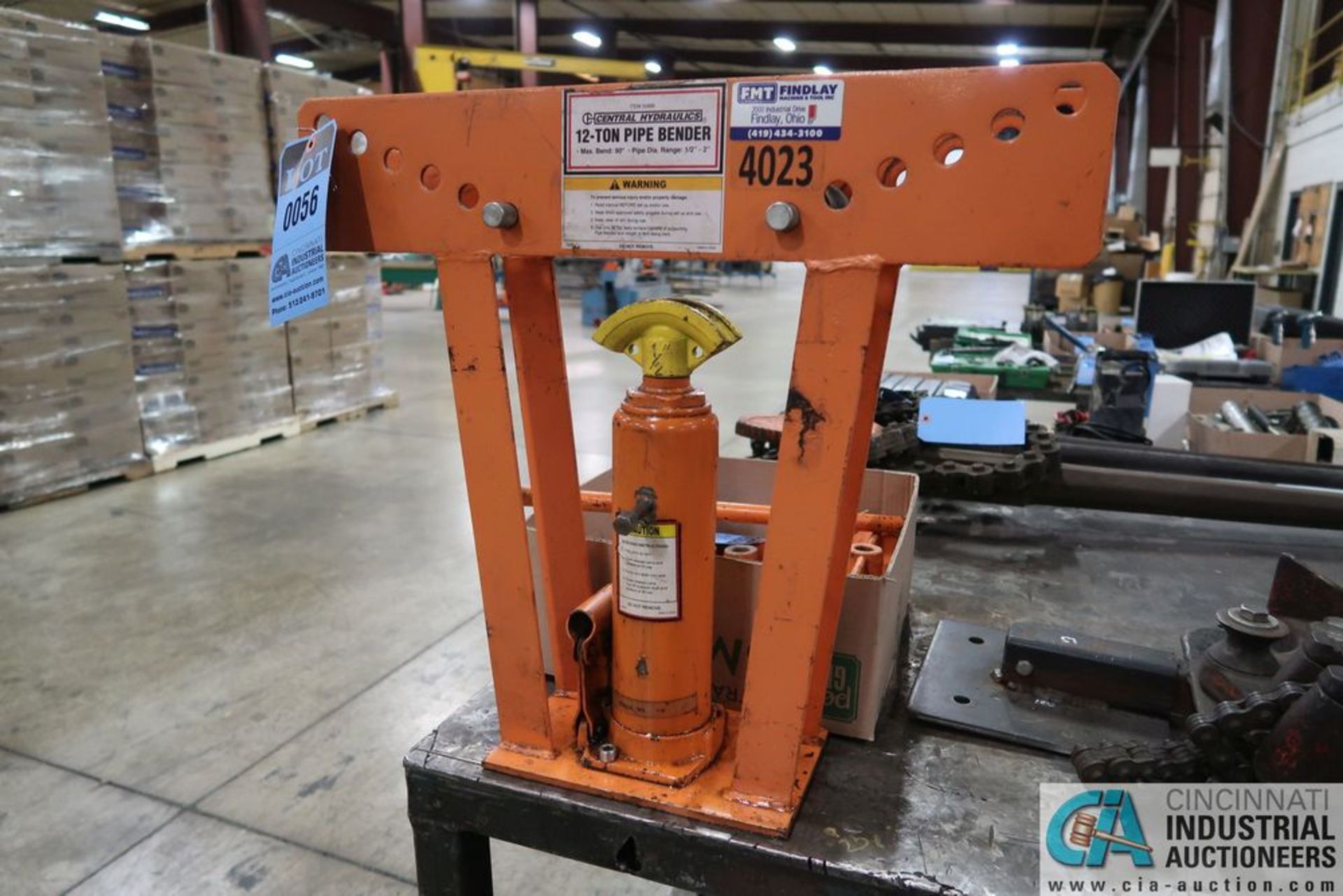 12 TON CENTRAL HYDRAULIC PIPE BENDER, MAX BEND 90 DEGREE, PIPE DIAMETER RANGE 1/2" TO 2" WITH (6)