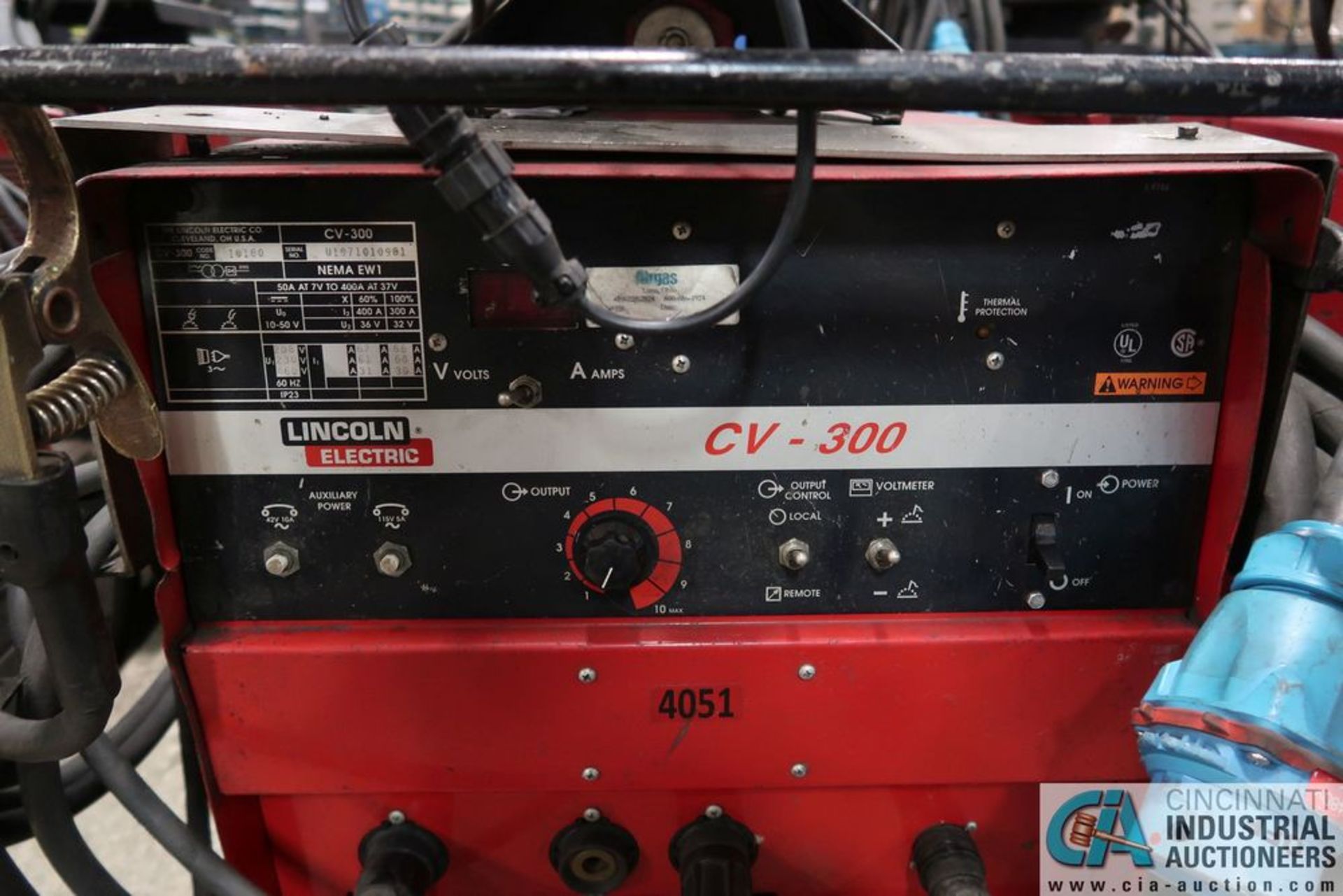 300 AMP LINCOLN CV-300 WELDER; S/N U1971010901, WITH LINCOLN LN-7 WIRE FEED - Image 3 of 7