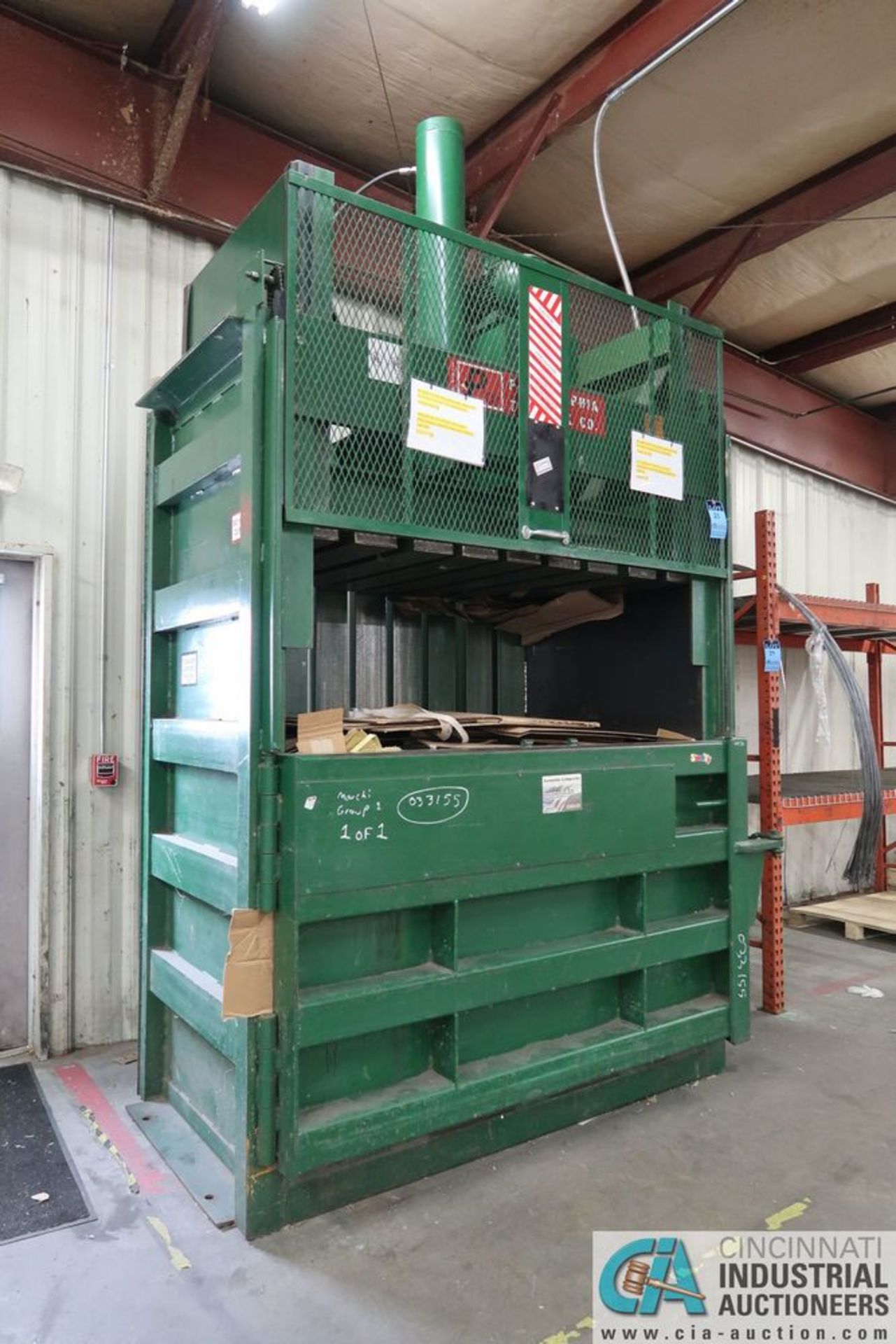 42" X 72" PHILADELPHIA 7200IHD VERTICAL HYDRAULIC BALER; S/N 033155 **Rigging Fee Due $750.00**