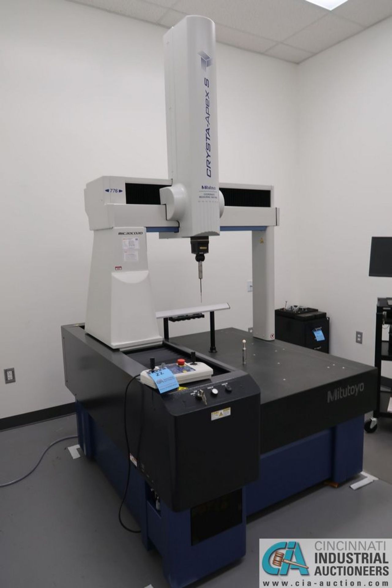 MITUTOYO CRYSTA-APEX S776 COORDINATE MEASURING MACHINE; S/N 60251217 **Rigging Fee Due $3,250.00** - Image 3 of 26