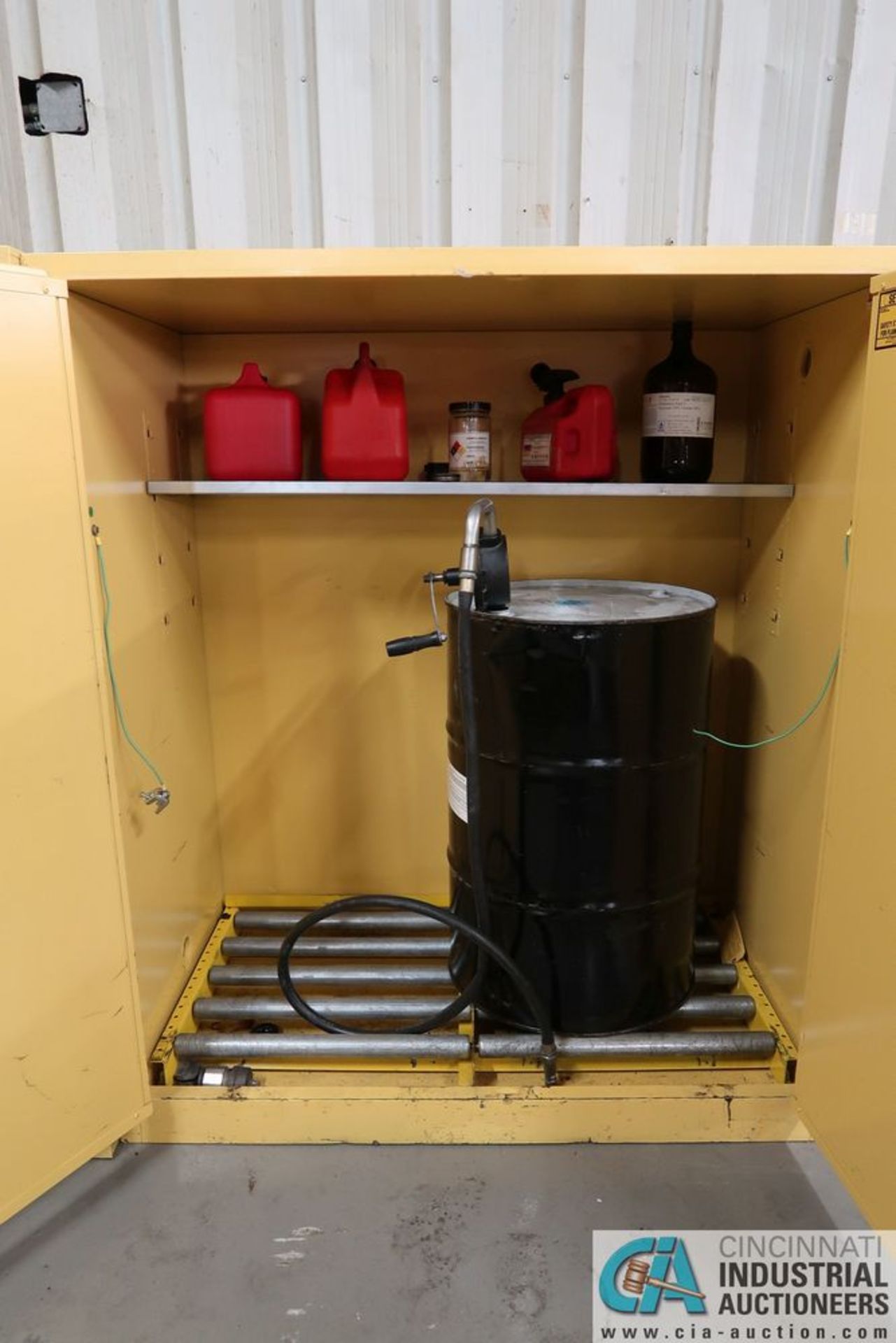 120 GALLON SECURALL FLAMMABLE SAFETY CABINET - Image 2 of 2