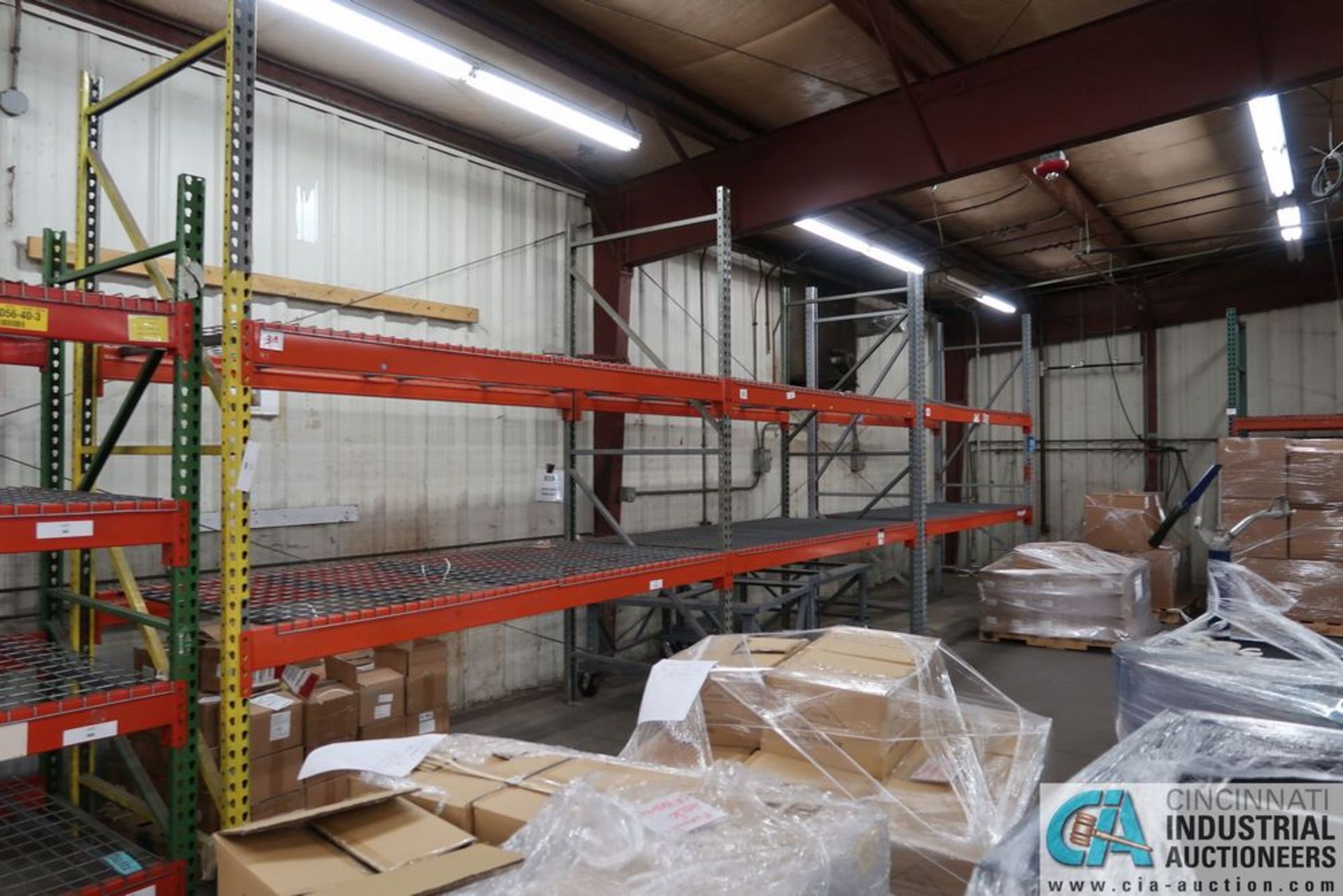 SECTIONS 108" X 48" X 120" LONG ADJUSTABLE BEAM PALLET RACK **Rigging Fee Due $105.00** - Image 2 of 8