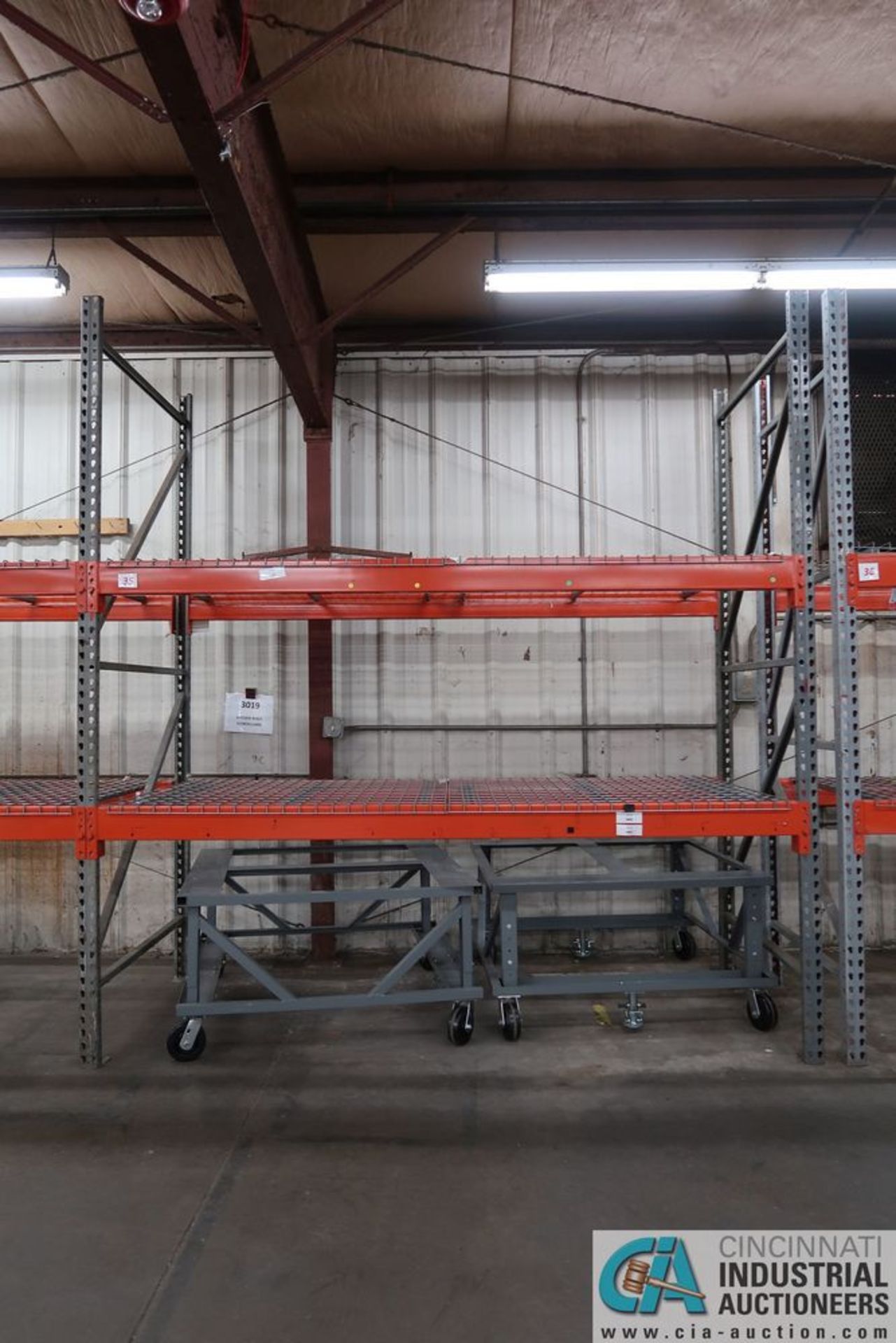 SECTIONS 108" X 48" X 120" LONG ADJUSTABLE BEAM PALLET RACK **Rigging Fee Due $105.00** - Image 5 of 8