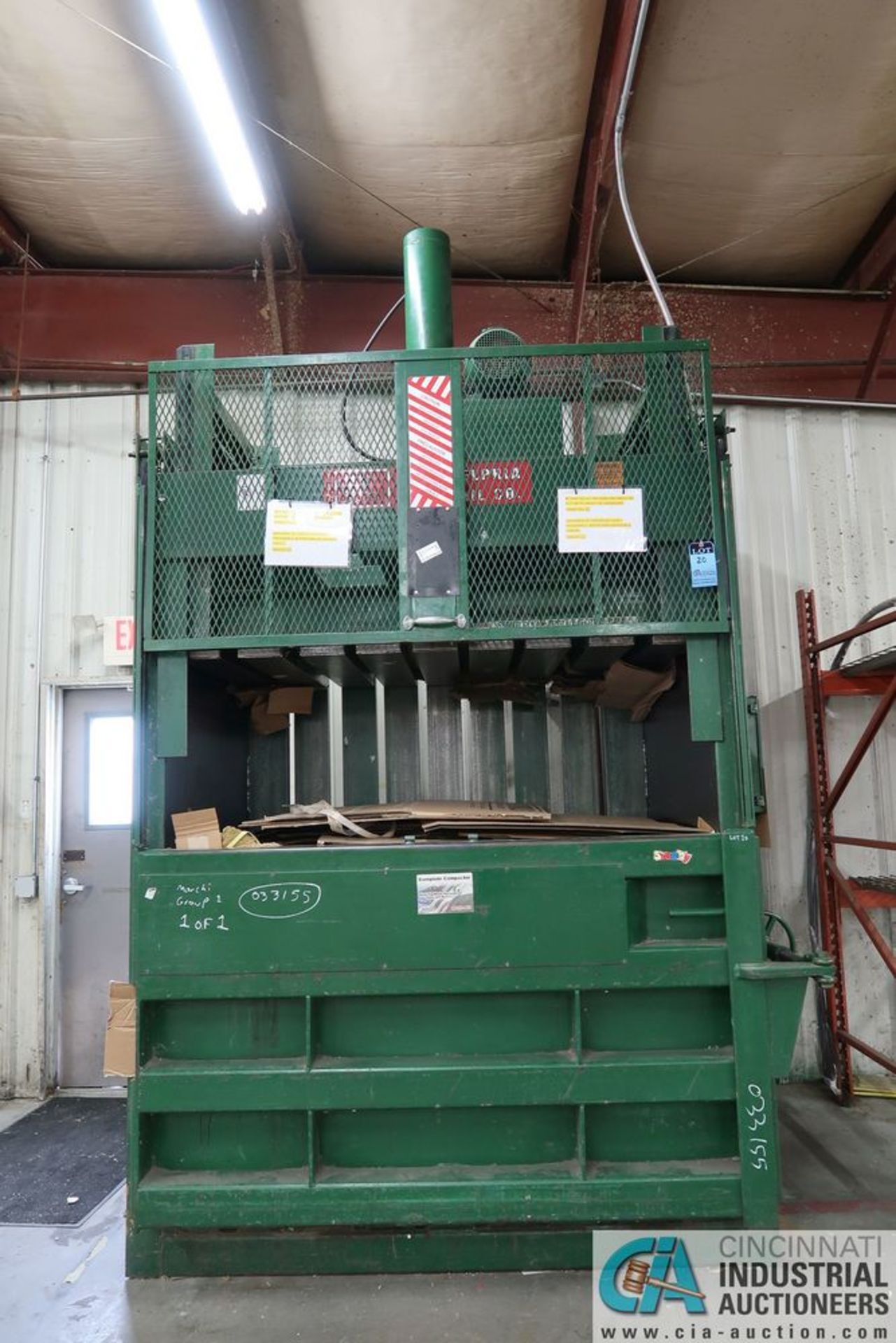 42" X 72" PHILADELPHIA 7200IHD VERTICAL HYDRAULIC BALER; S/N 033155 **Rigging Fee Due $750.00** - Image 3 of 6