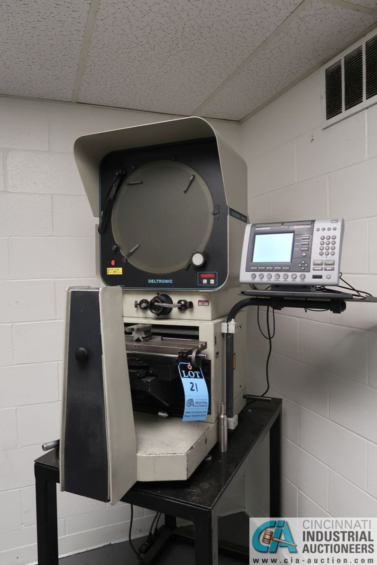 14" DELTRONIC DH214 OPTICAL COMPARATOR; S/N 249113880, **Rigging Fee Due $100.00** - Image 2 of 8