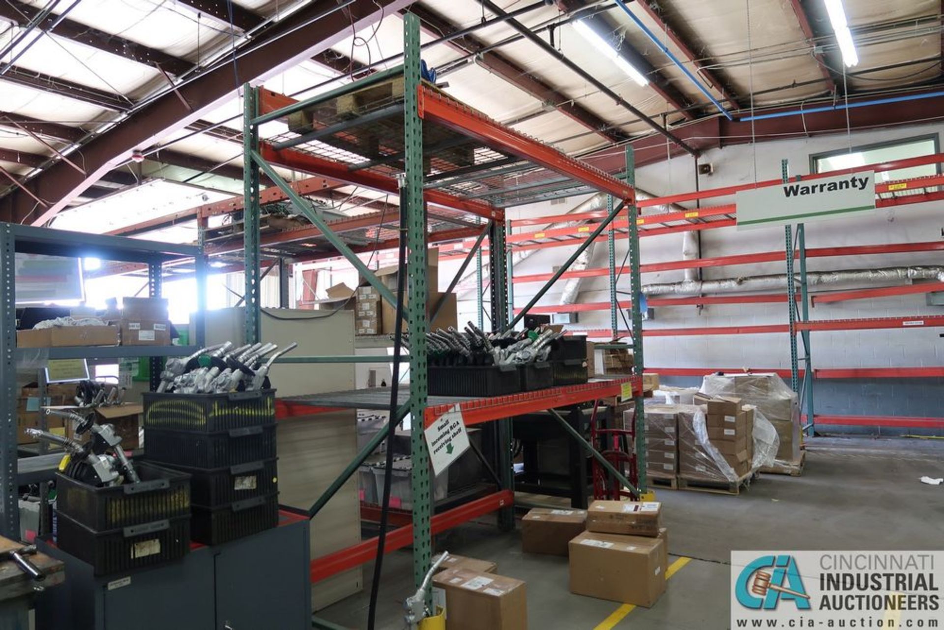 SECTION 96" X 48" X 120" LONG ADJUSTABLE BEAM PALLET RACK **Rigging Fee Due $35.00** - Image 2 of 4