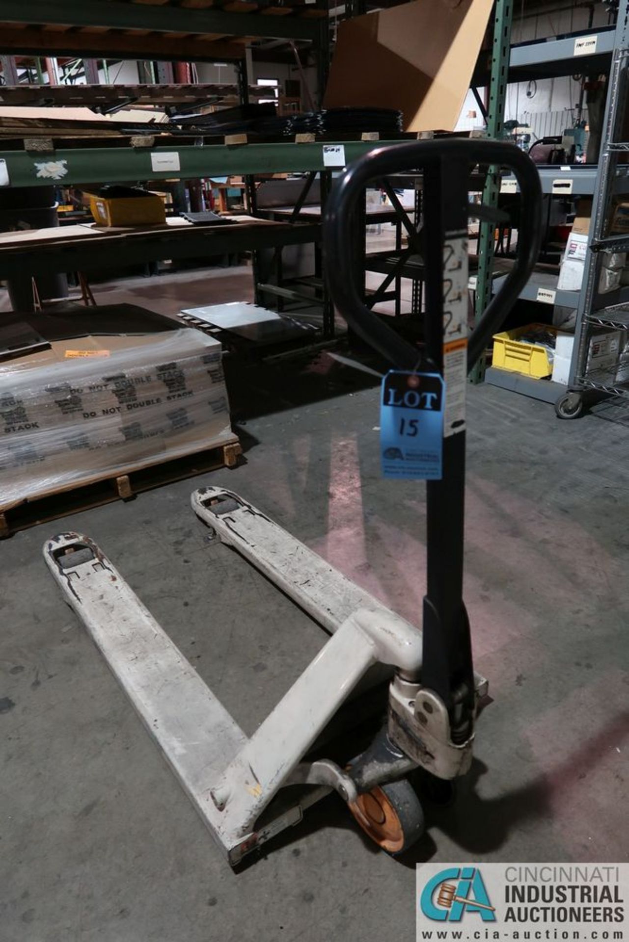 5,000 LB. CROWN PALLET TRUCK