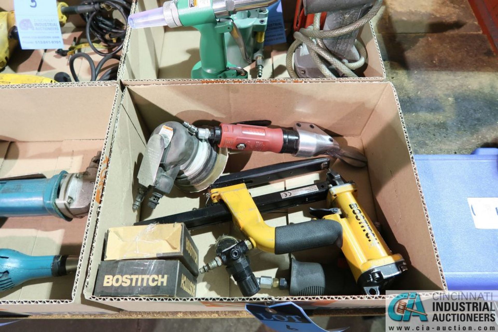 (LOT) PNEUMATIC TOOLS INCLUDING PALM SANDER, BOSTITCHX STAPLER, NEIKO SHEAR, NORTHERN INDUSTRIAL