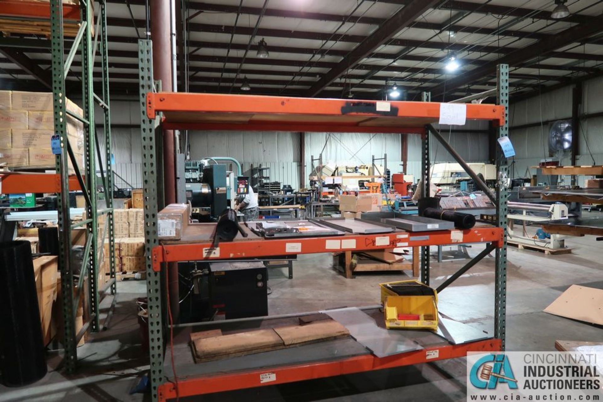 SECTION 96" X 42" X 96" ADJUSTABLE BEAM PALLET RACK INCLUDING (6) 96" X 4" CROSSBEAMS AND (2) 42"
