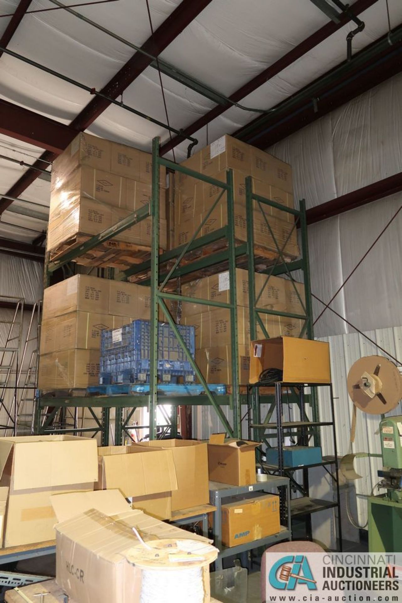 SECTIONS 108" X 42" X 168" ADJUSTABLE BEAM PALLET RACK INCLUDING (8) 108" X 4" CROSS BEAMS AND (6) - Image 3 of 5