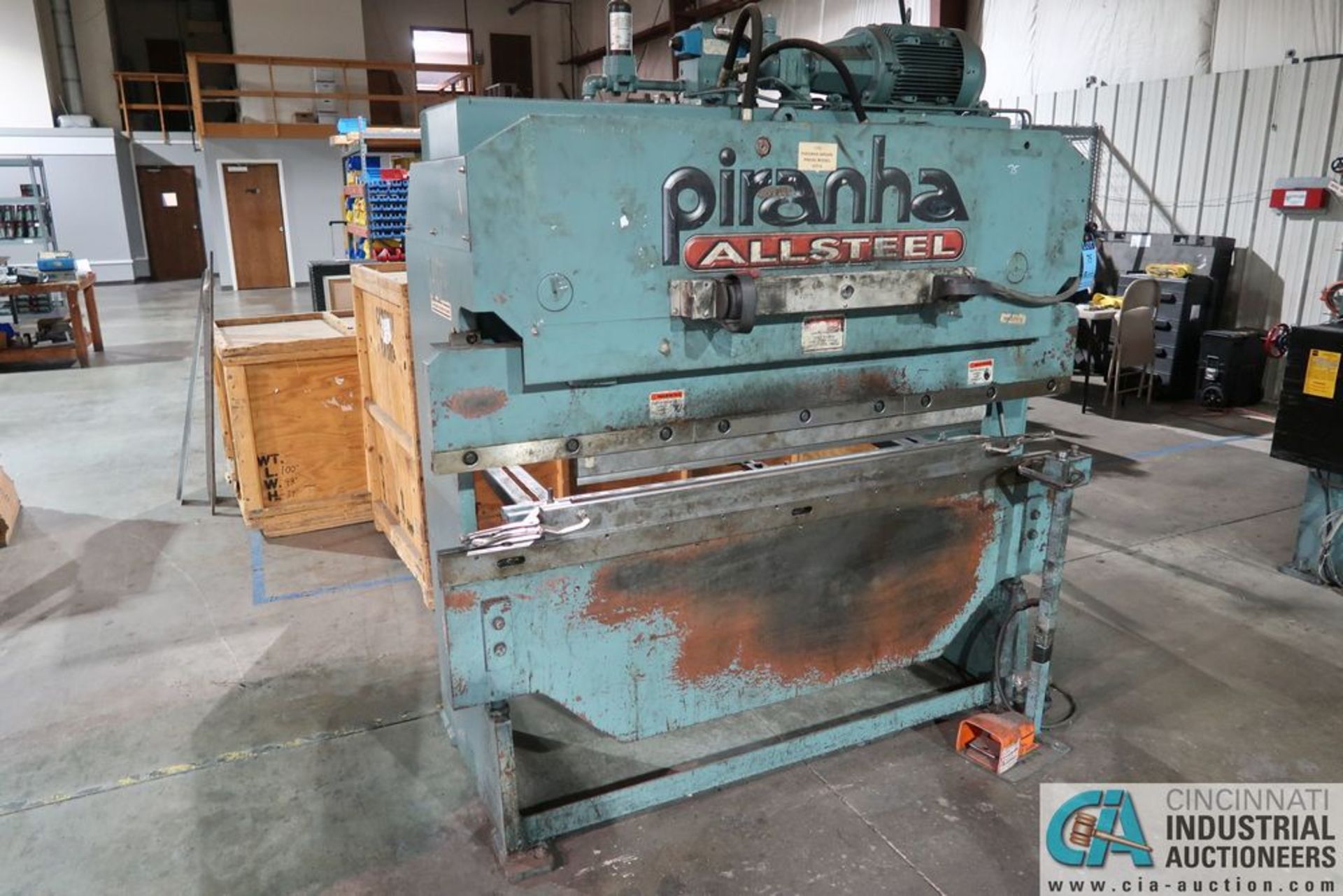 35 TON X 72" PIRANHA MODEL 35-6 HYDRAULIC PRESS BRAKE; S/N 35527, 7.5 HP **LOADING FEE DUE THE " - Image 2 of 7