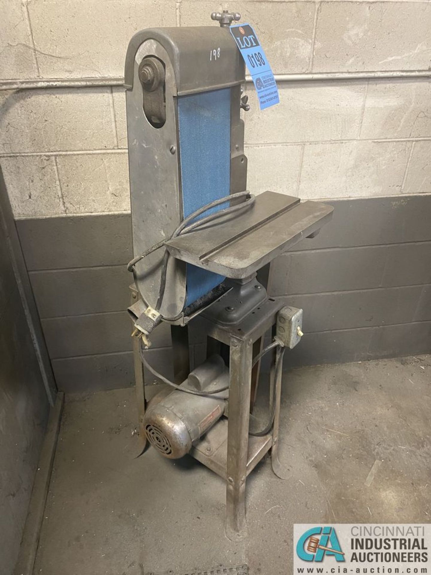 6" ROCKWELL MODEL 31-501 BELT SANDER - Image 2 of 2