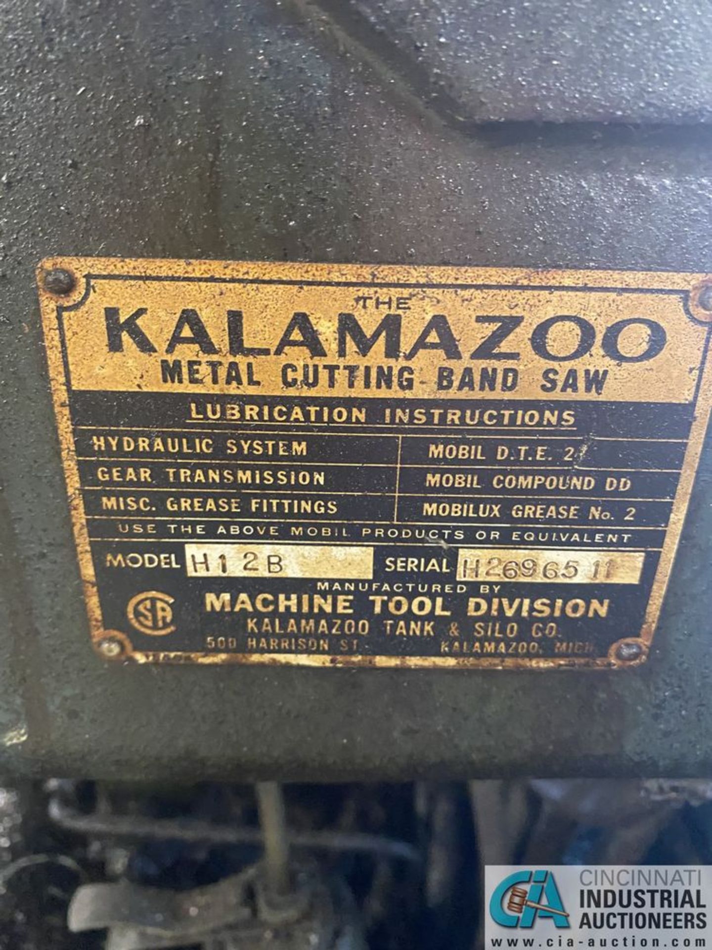 12" X 12" KALAMAZOO MODEL H12B HORIZONTAL BAND SAW; S/N H2696511, 24' X 120" INFEED CONVEYOR AND - Image 5 of 6