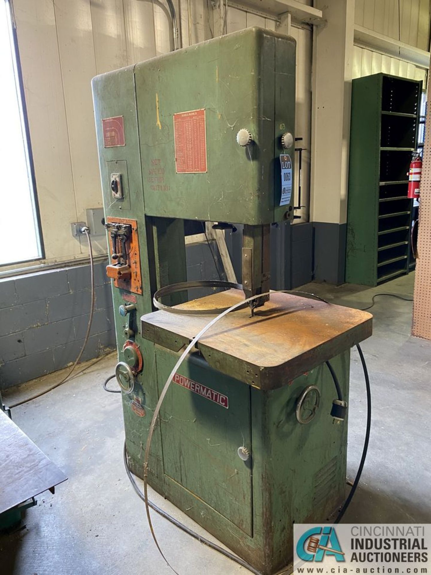 20" POWERMATIC MODEL 87 VERTICAL BAND SAW, 24" X 24" TABLE, BLADE WELDER **Loading Charge Due the "