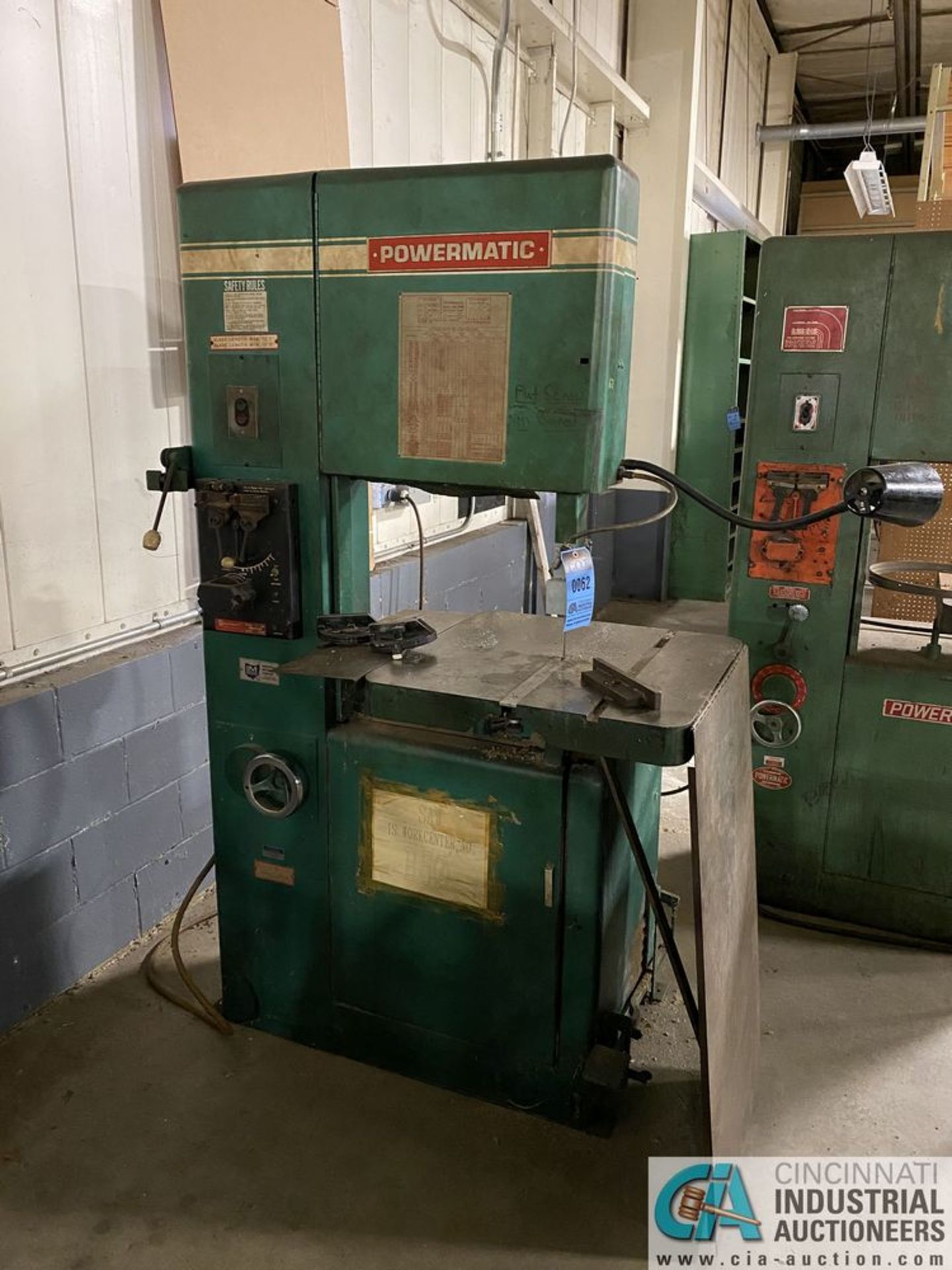 20" POWERMATIC MODEL 87 VERTICAL BAND SAW, 24" X 24" TABLE, WITH 40" TABLE EXTENSION BLADE