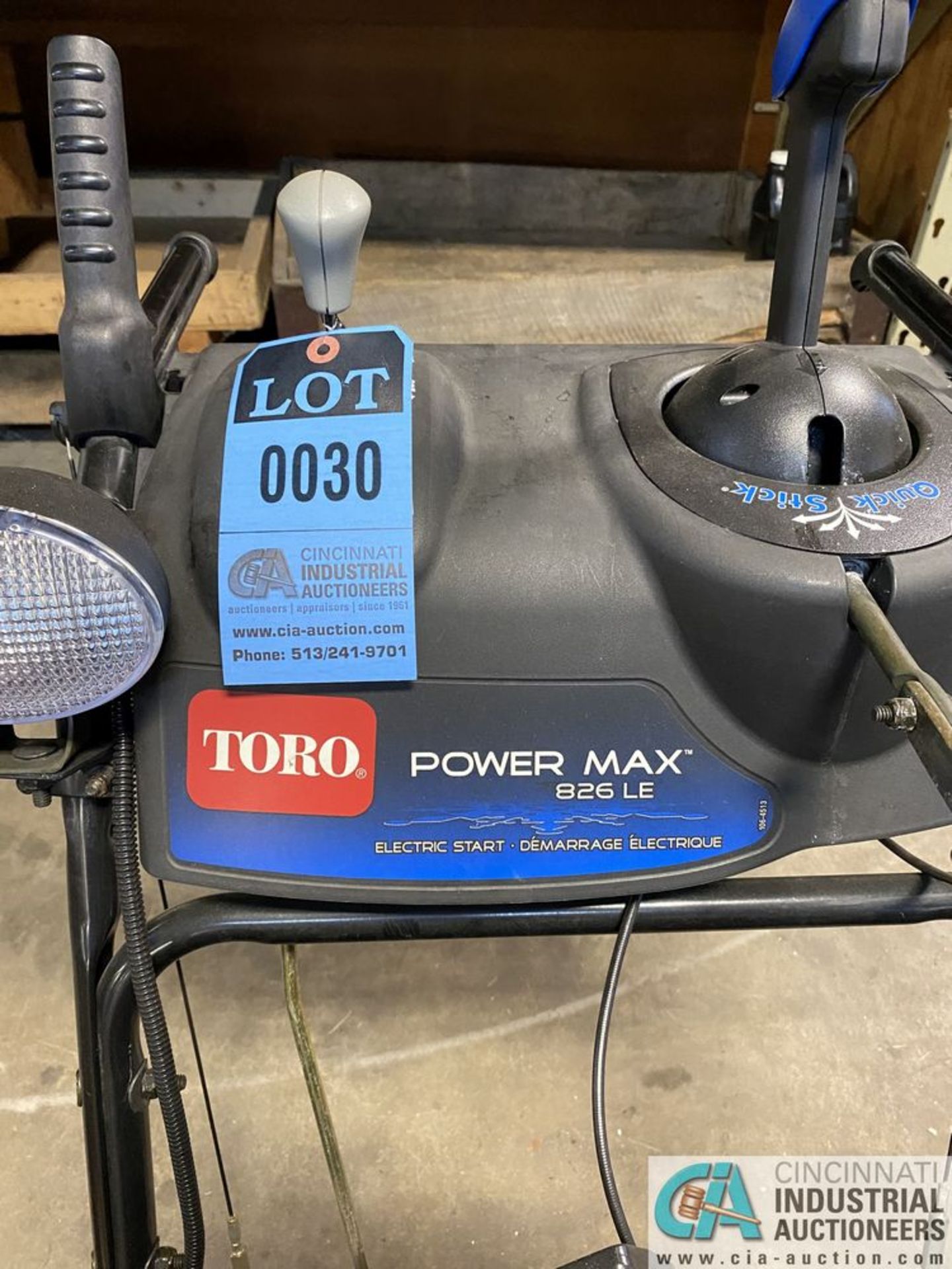 TORO MODEL POWER MAX 826LE SNOW BLOWER, 26" WIDE AUGER OPENING, ELECTRIC START, TECUMSEB ENGINE - Image 2 of 3