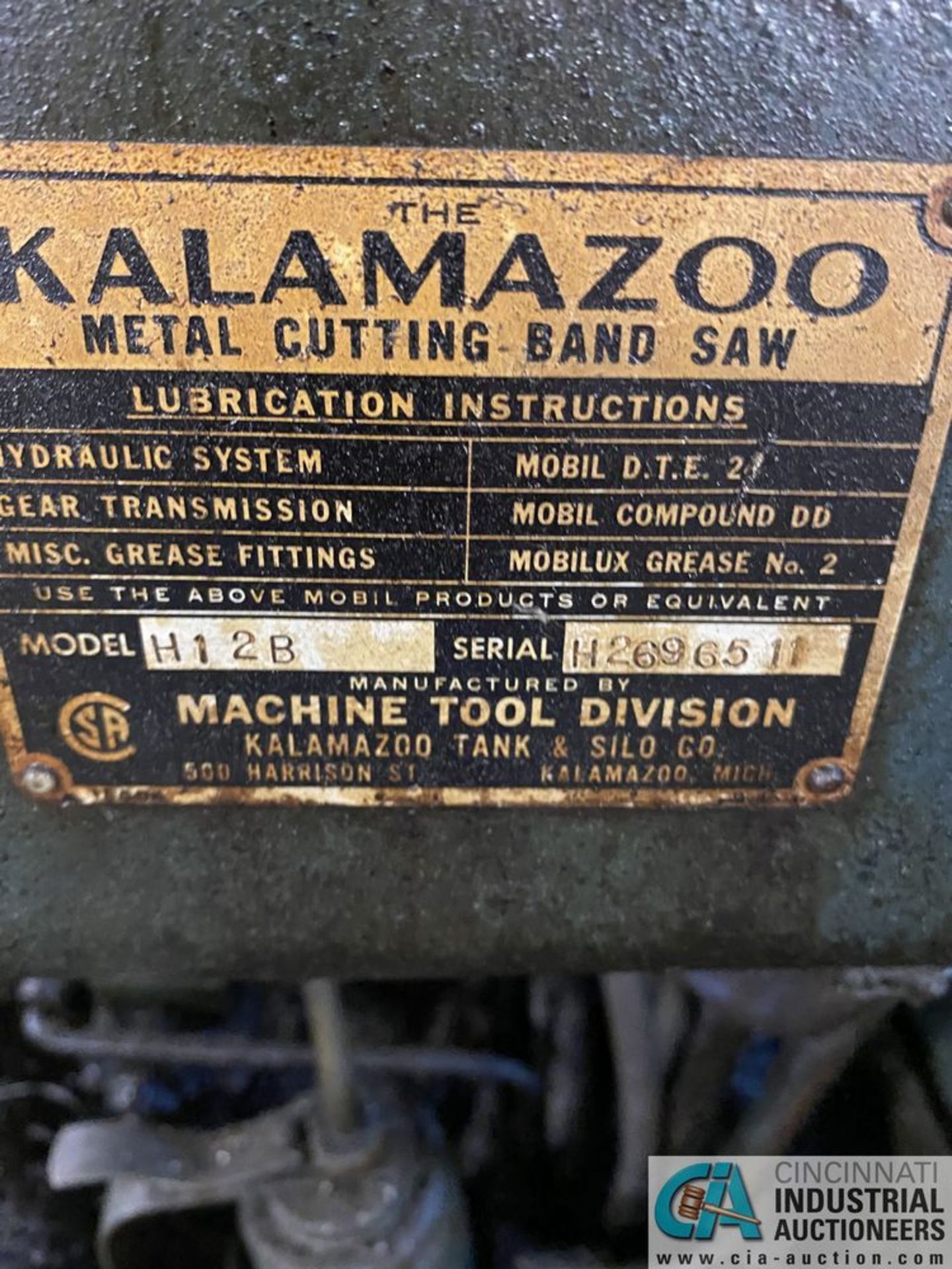 12" X 12" KALAMAZOO MODEL H12B HORIZONTAL BAND SAW; S/N H2696511, 24' X 120" INFEED CONVEYOR AND - Image 4 of 6