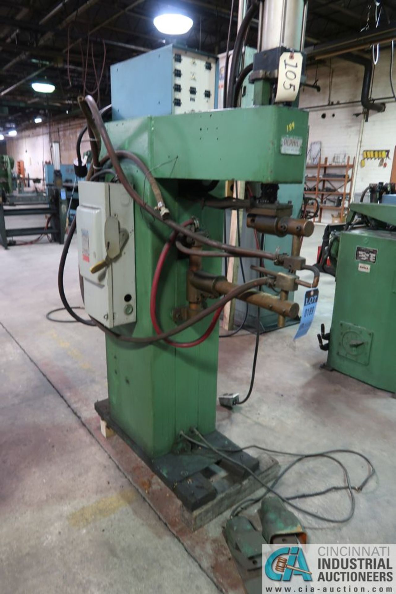40 KVA ALPHIL MODLE AL 18 AIR OPERATED SPOT WELDER; S/N 3998, WITH TJ SNOW CONTROLS, 18" THROAT, 220 - Image 2 of 8