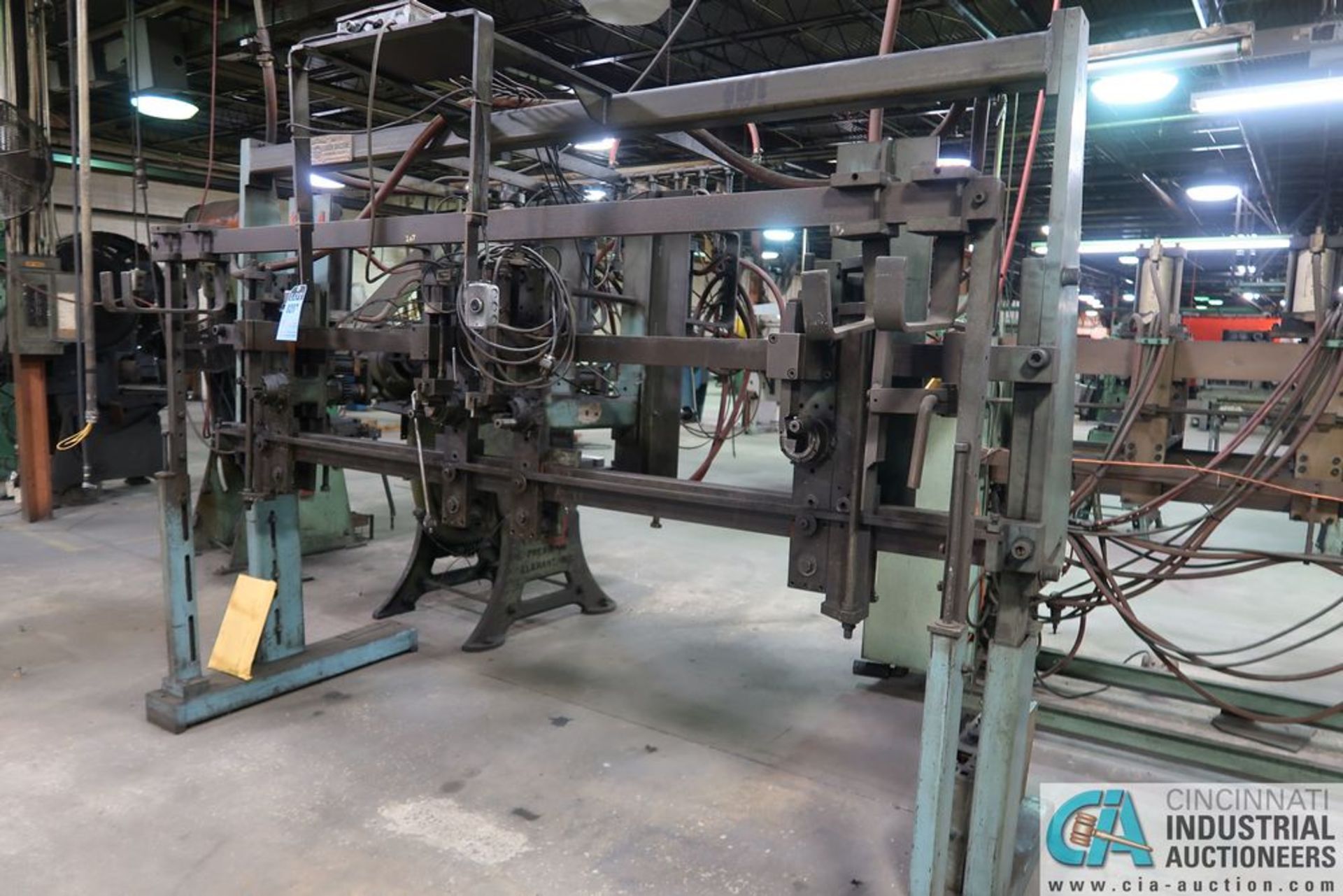 LUBOW MODEL 4SA 4-HEAD WIRE FRAME BENDER; S/N 176 **Loading Fee Due the "ERRA" Industrial Services - Image 2 of 11