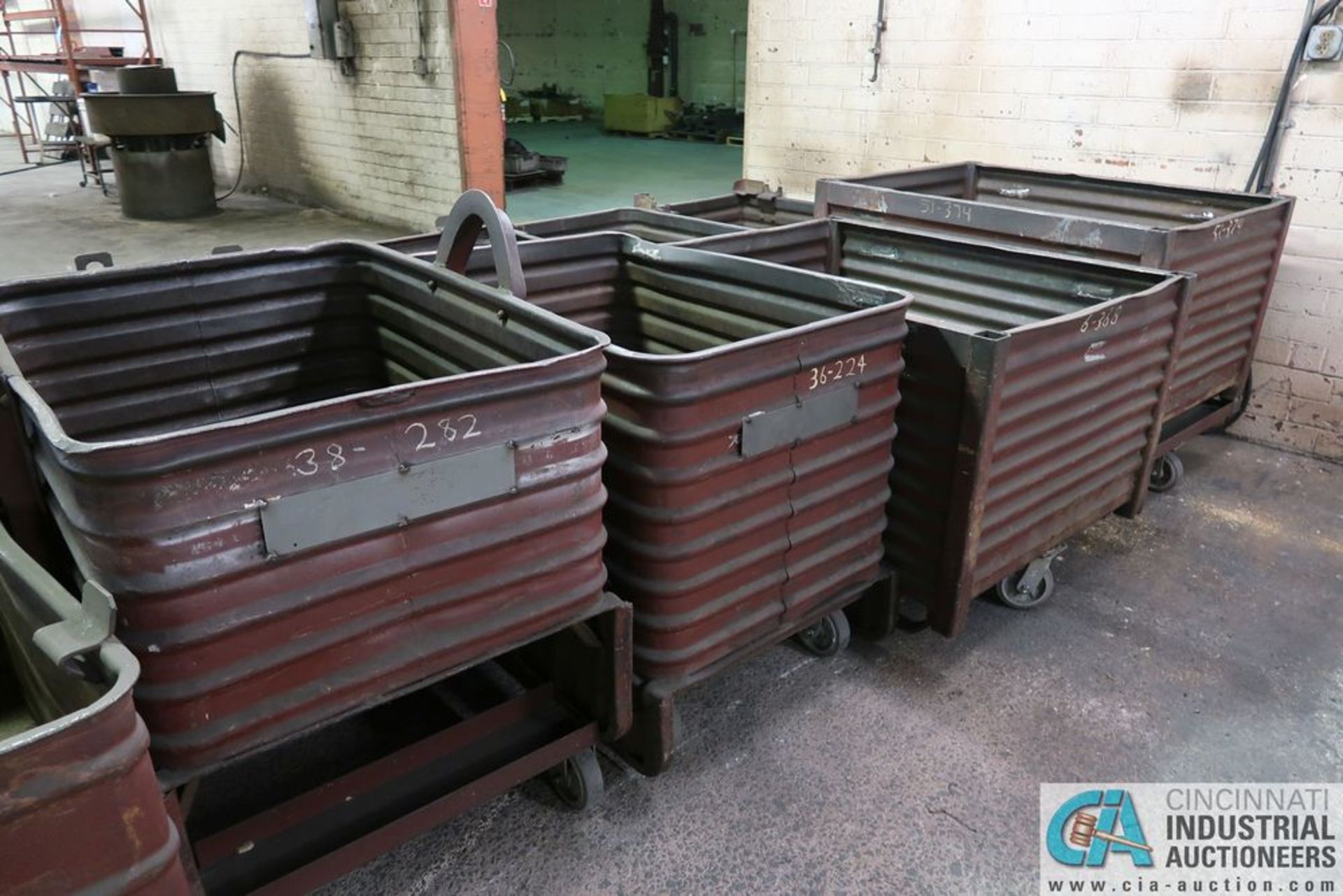 MISCELLANEOUS SIZE PORTABLE CORRUGATED CONTAINERS