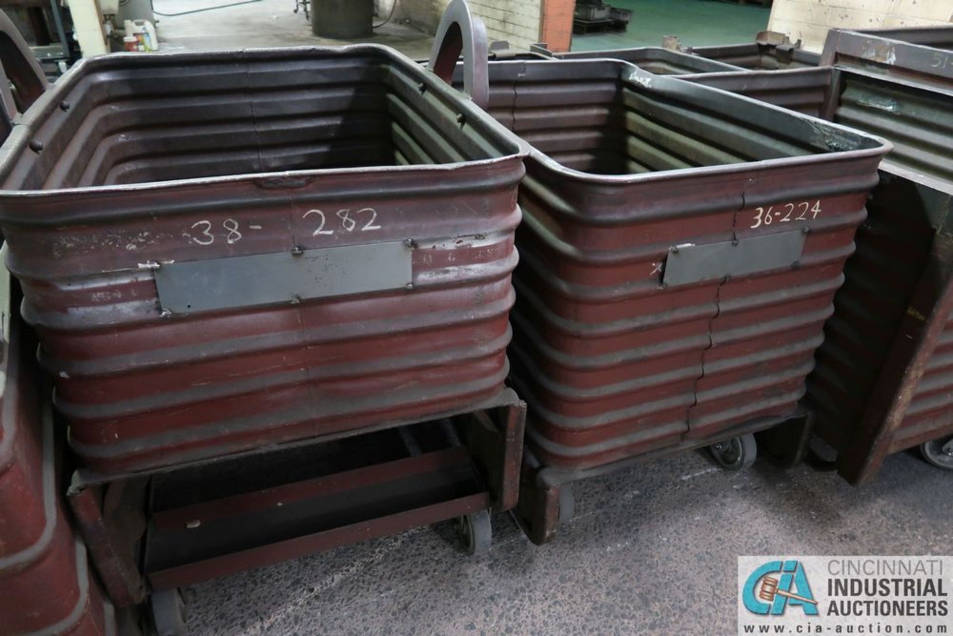 MISCELLANEOUS SIZE PORTABLE CORRUGATED CONTAINERS - Image 2 of 3