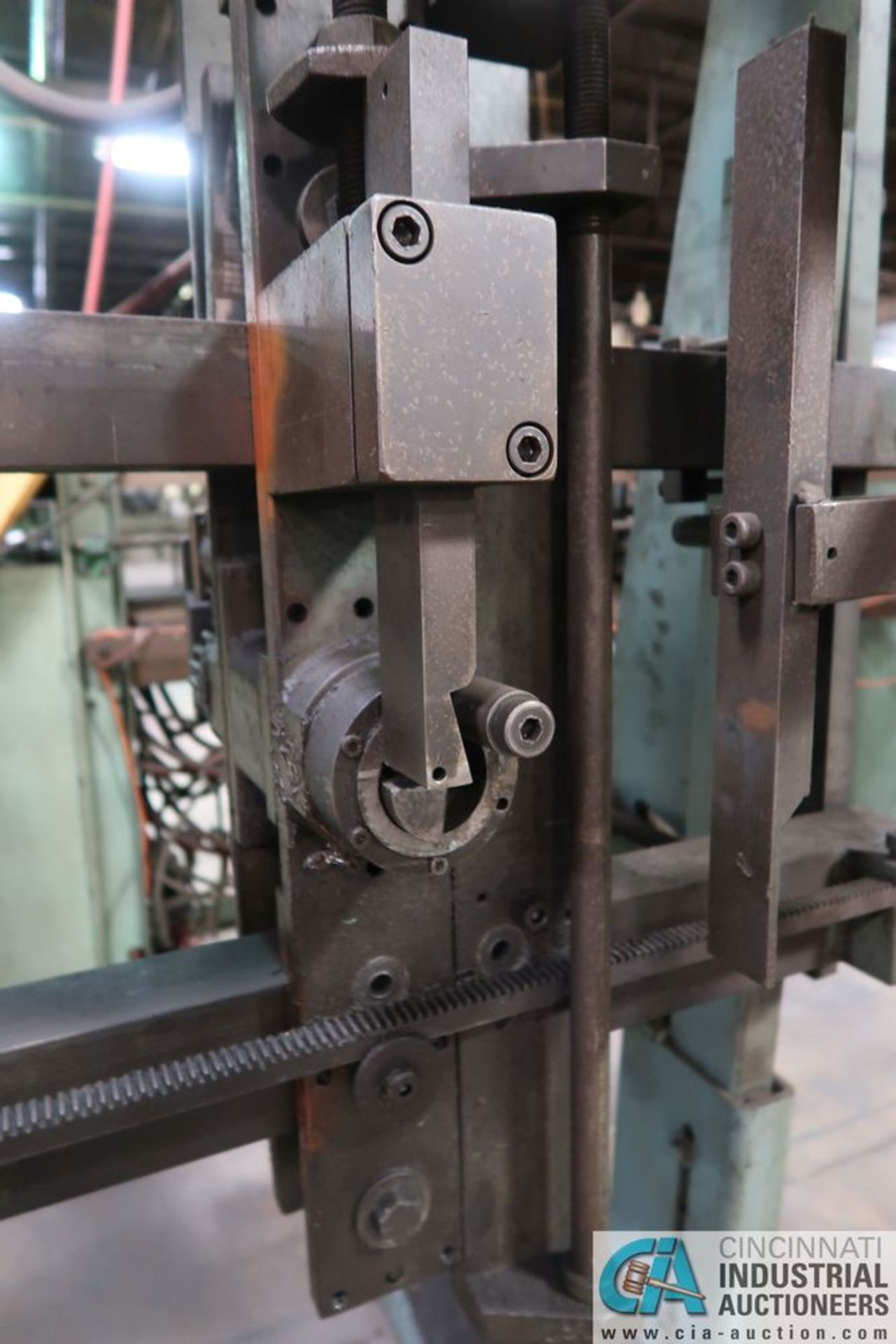 LUBOW MODEL 4SA 4-HEAD WIRE FRAME BENDER; S/N 176 **Loading Fee Due the "ERRA" Industrial Services - Image 9 of 11